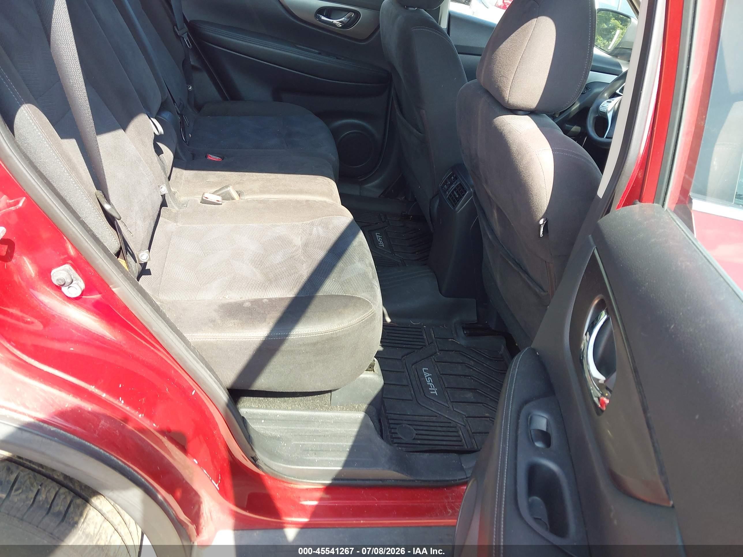2015 Nissan Rogue S Темно-бордовый vin: KNMAT2MV1FP522617