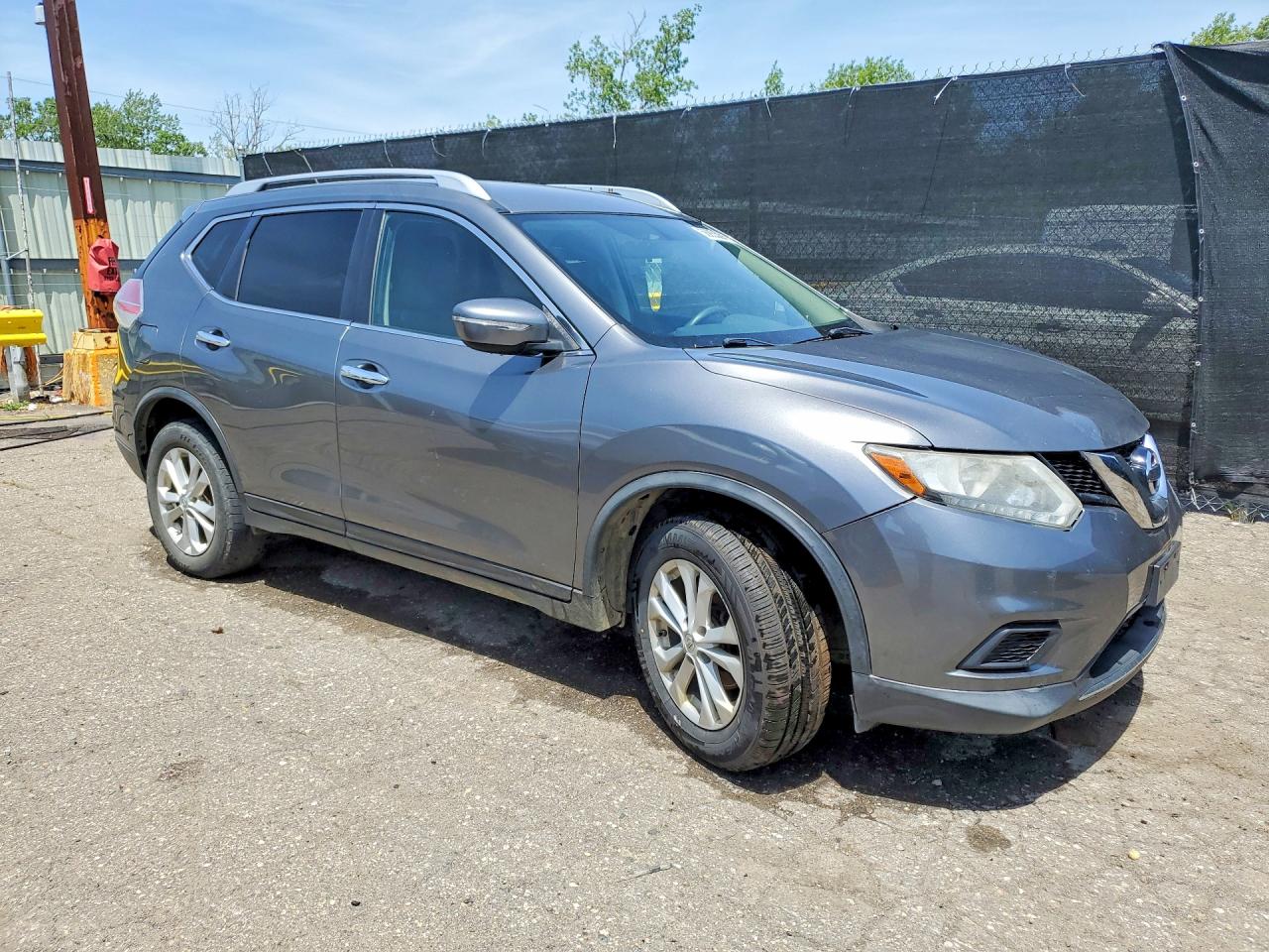 2015 Nissan Rogue Sv Серый vin: KNMAT2MV1FP528899