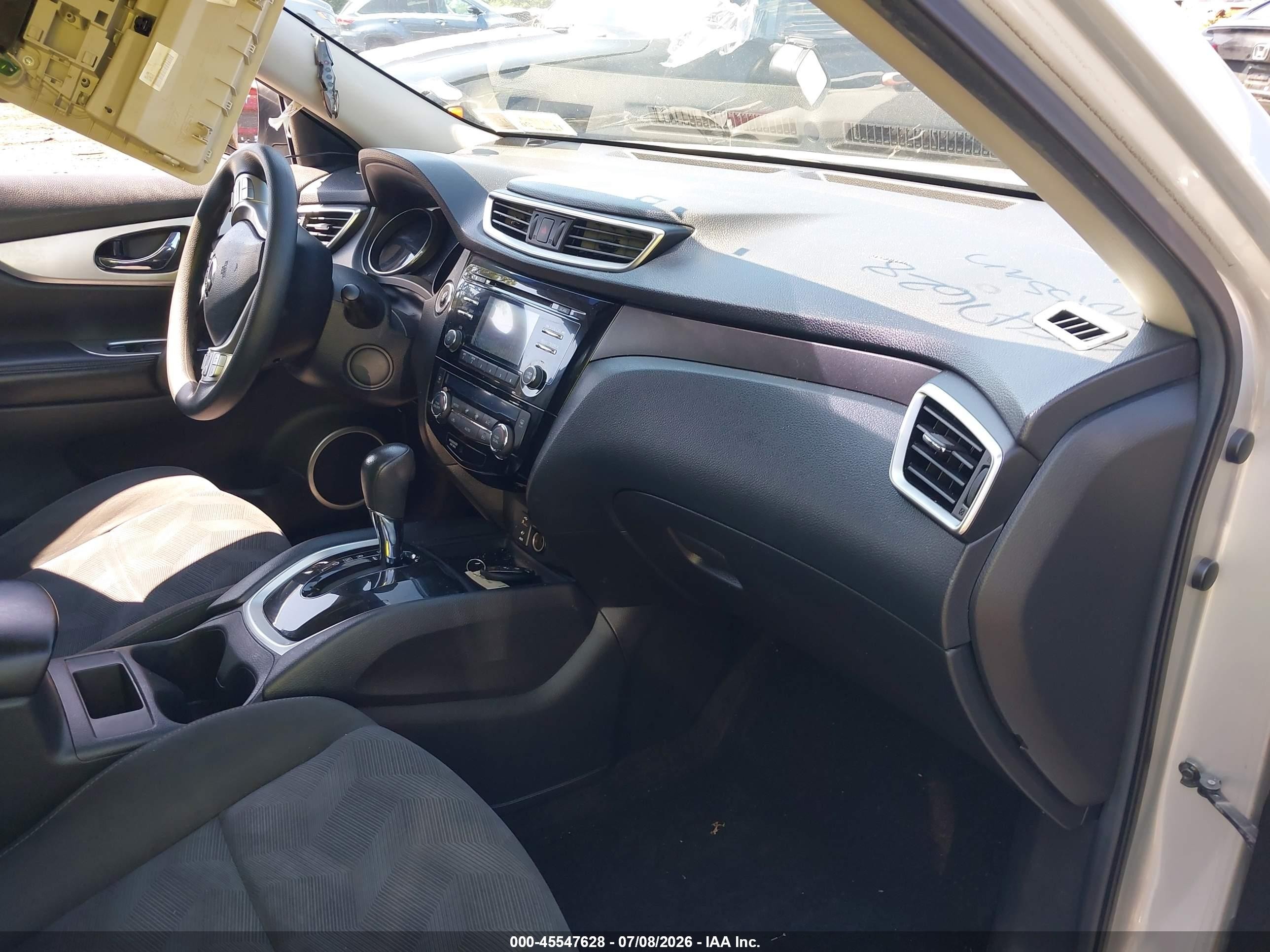 2015 Nissan Rogue Sv Silver vin: KNMAT2MV1FP541698