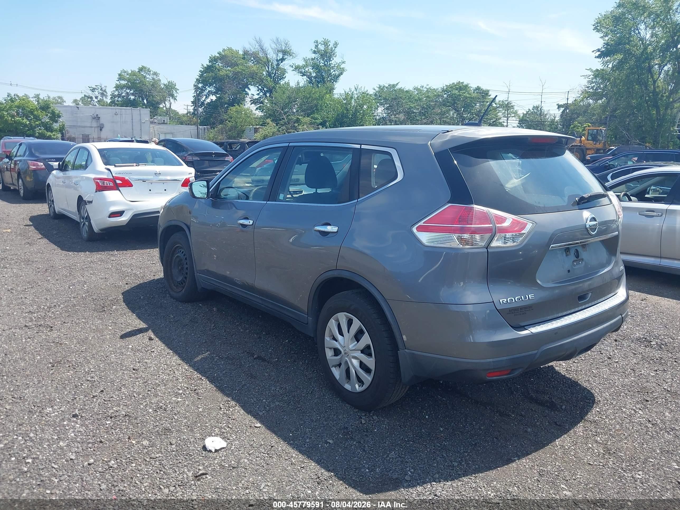 2015 Nissan Rogue S Gray vin: KNMAT2MV1FP542088
