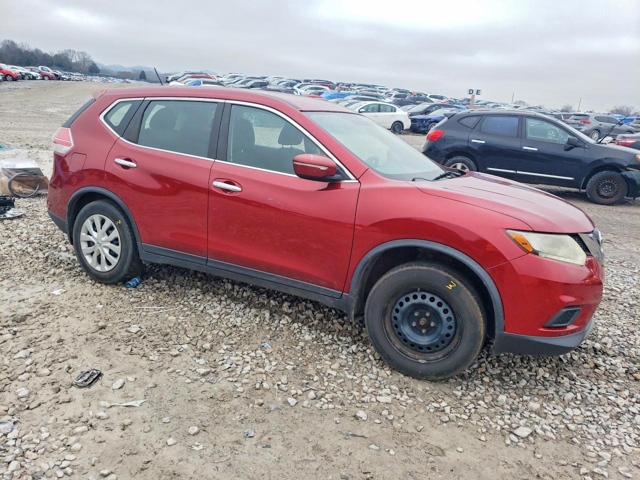 2015 Nissan Rogue S Maroon vin: KNMAT2MV1FP542964