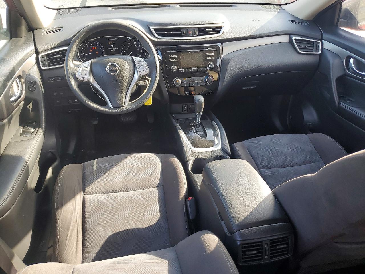 2015 Nissan Rogue S Красный vin: KNMAT2MV1FP549008