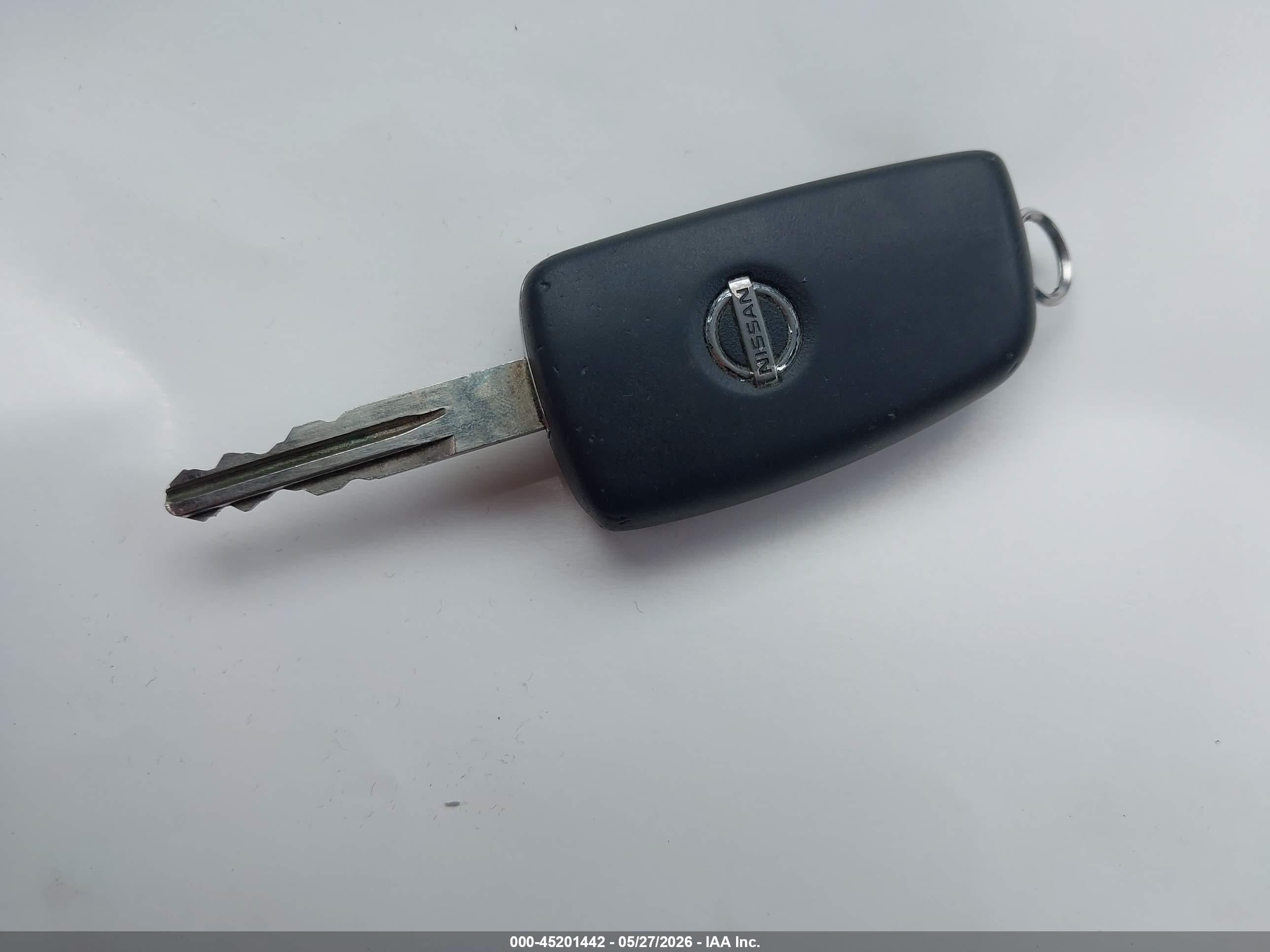 2015 Nissan Rogue S Gray vin: KNMAT2MV1FP565239