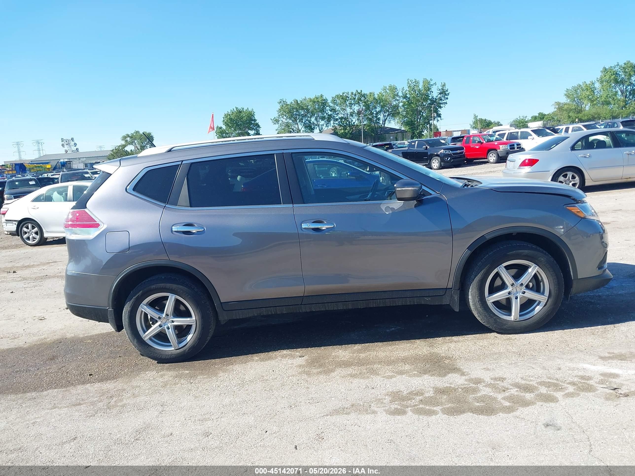 2015 Nissan Rogue Sv Gray vin: KNMAT2MV1FP574572