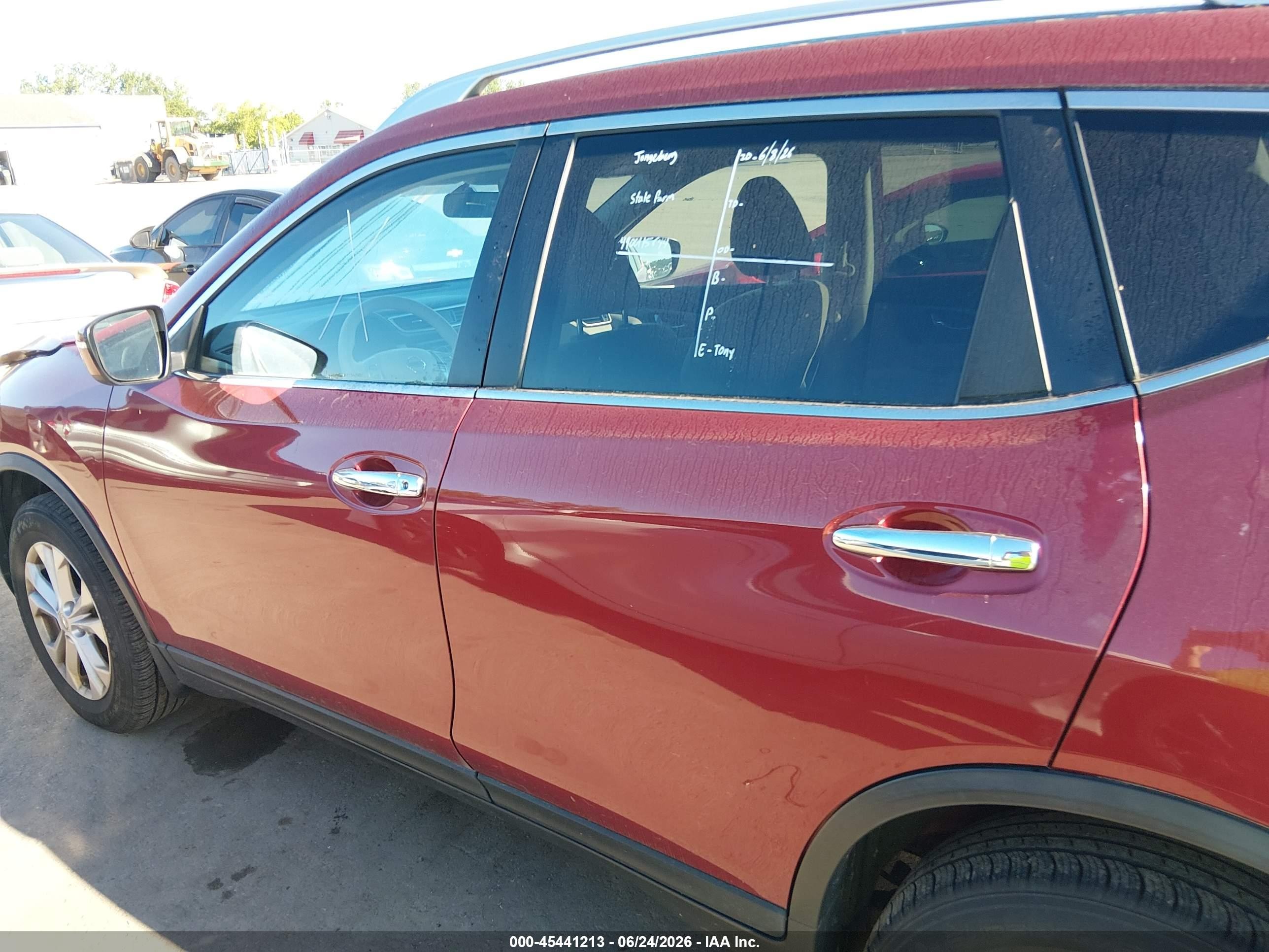 2015 Nissan Rogue Sv Red vin: KNMAT2MV1FP585054