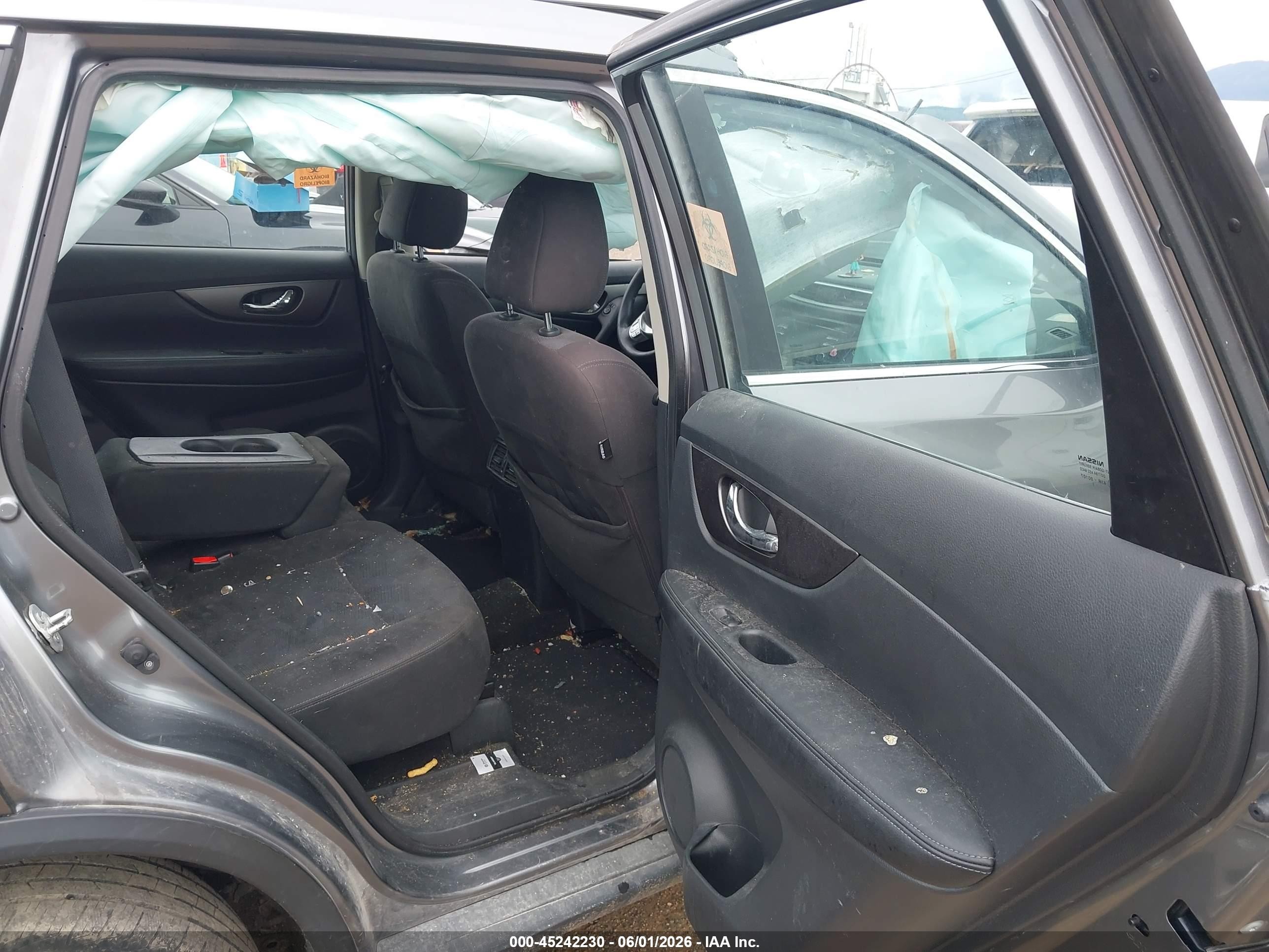 2015 Nissan Rogue S Blue vin: KNMAT2MV1FP585863