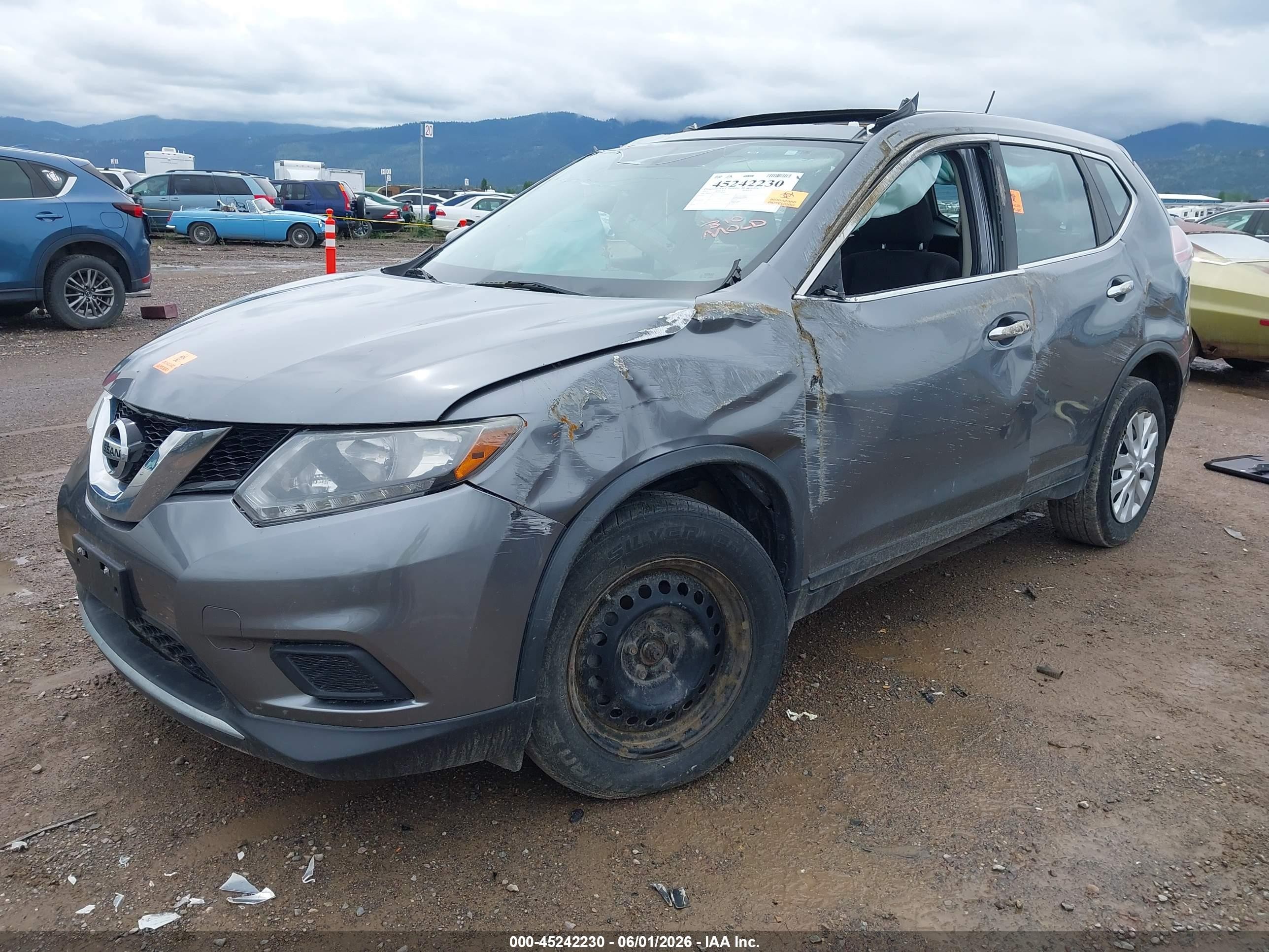 2015 Nissan Rogue S Blue vin: KNMAT2MV1FP585863