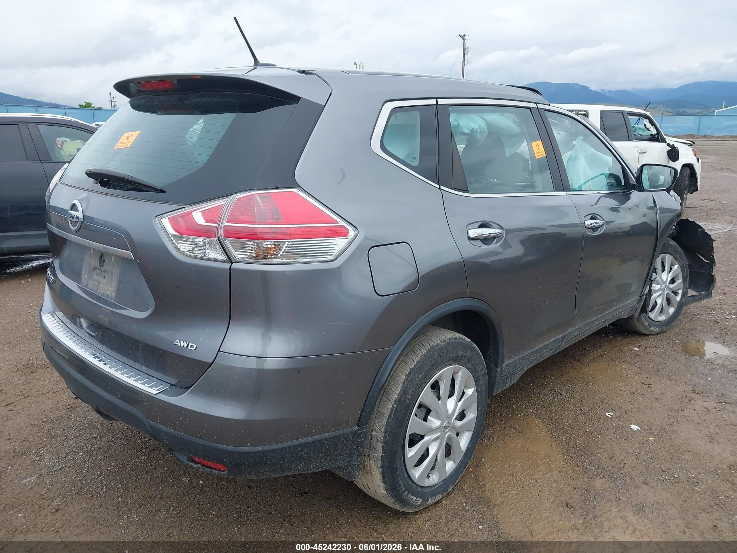 2015 Nissan Rogue S Blue vin: KNMAT2MV1FP585863