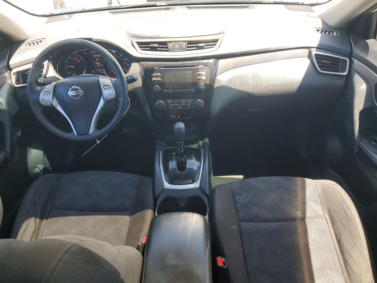 2015 Nissan Rogue S White vin: KNMAT2MV1FP589489