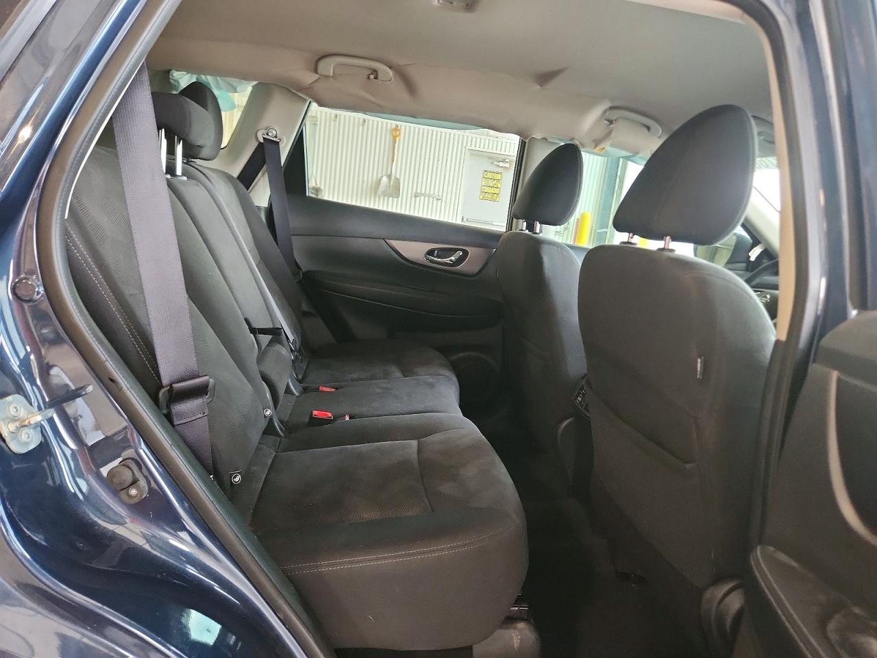 2016 Nissan Rogue Sv Синий vin: KNMAT2MV1GP630057