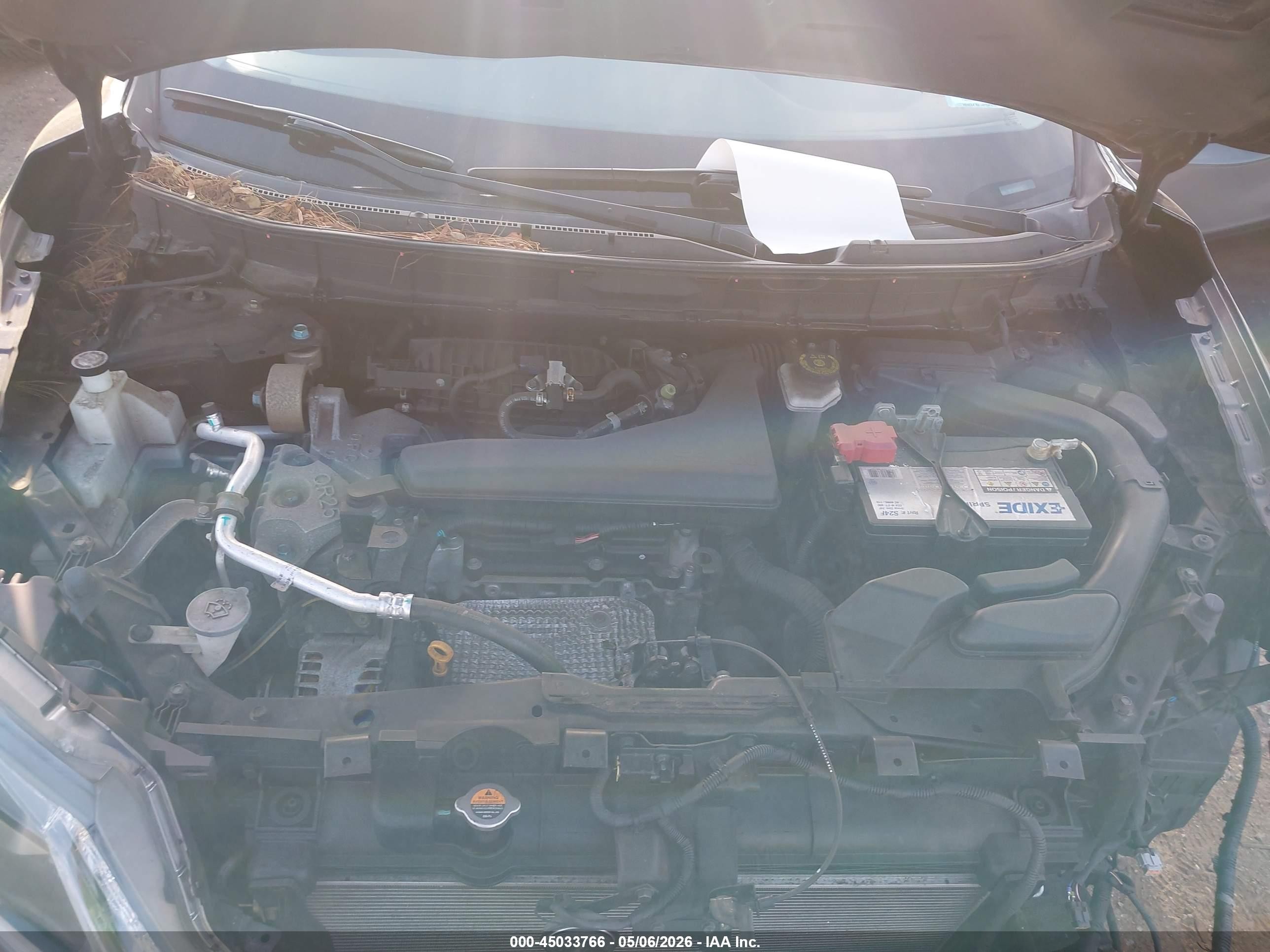 2016 Nissan Rogue S Черный vin: KNMAT2MV1GP694356