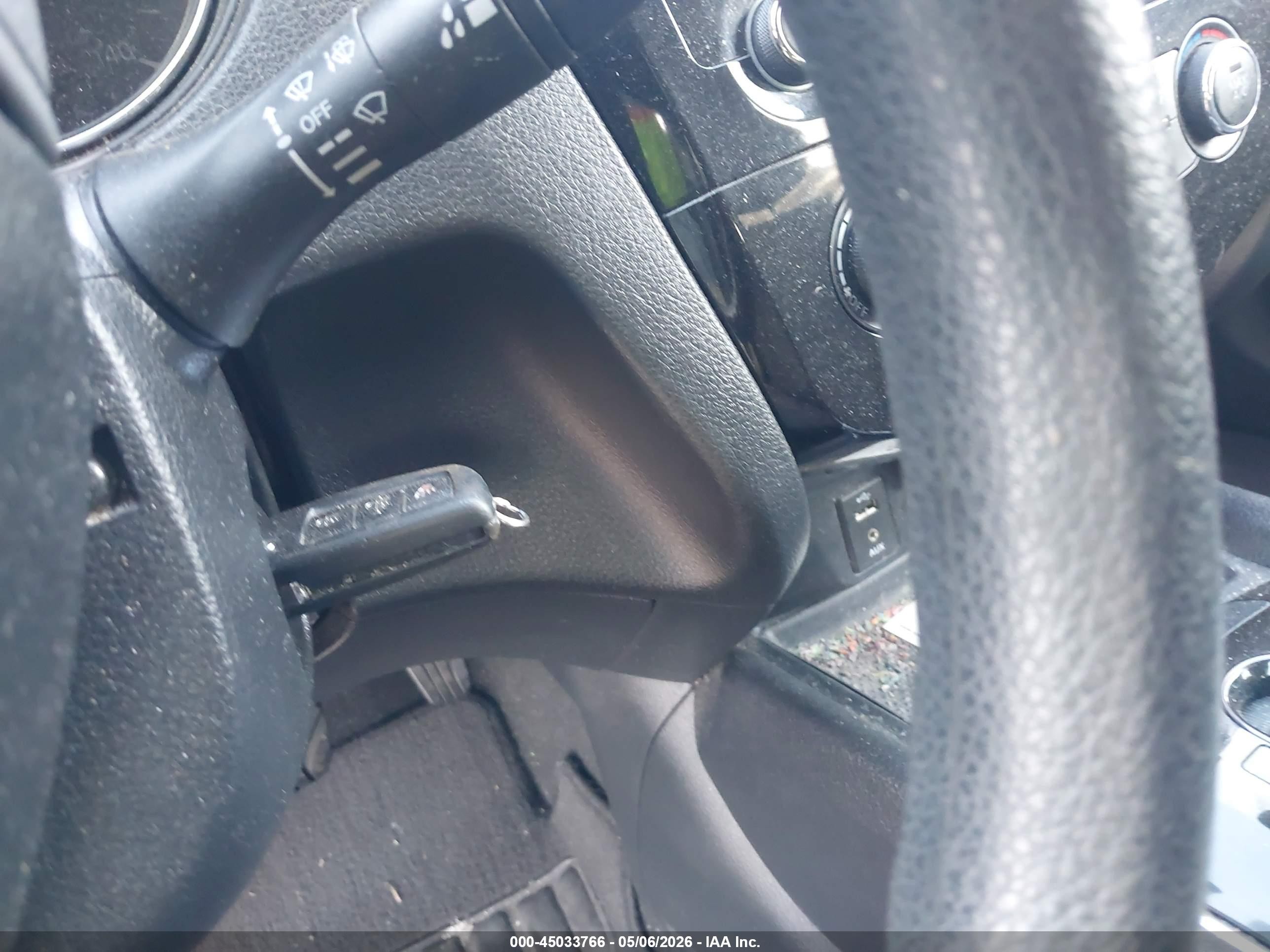 2016 Nissan Rogue S Черный vin: KNMAT2MV1GP694356