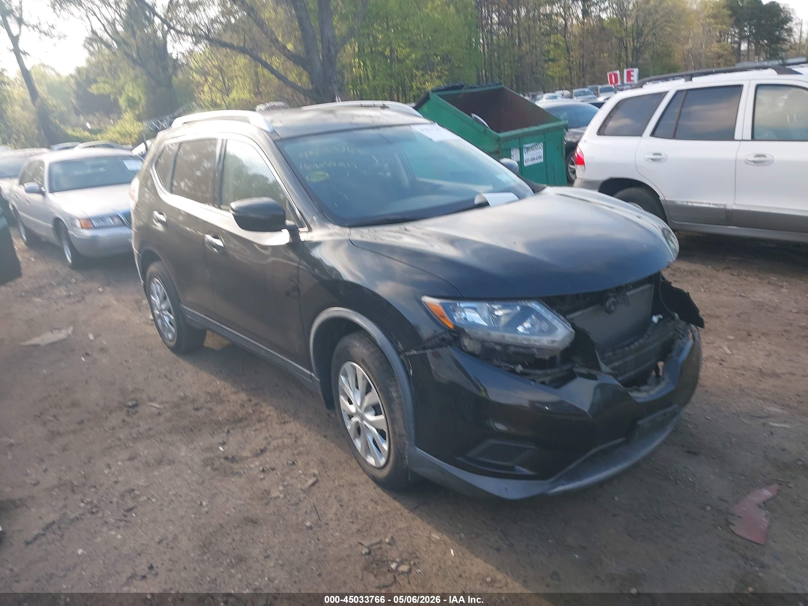 2016 Nissan Rogue S Черный vin: KNMAT2MV1GP694356