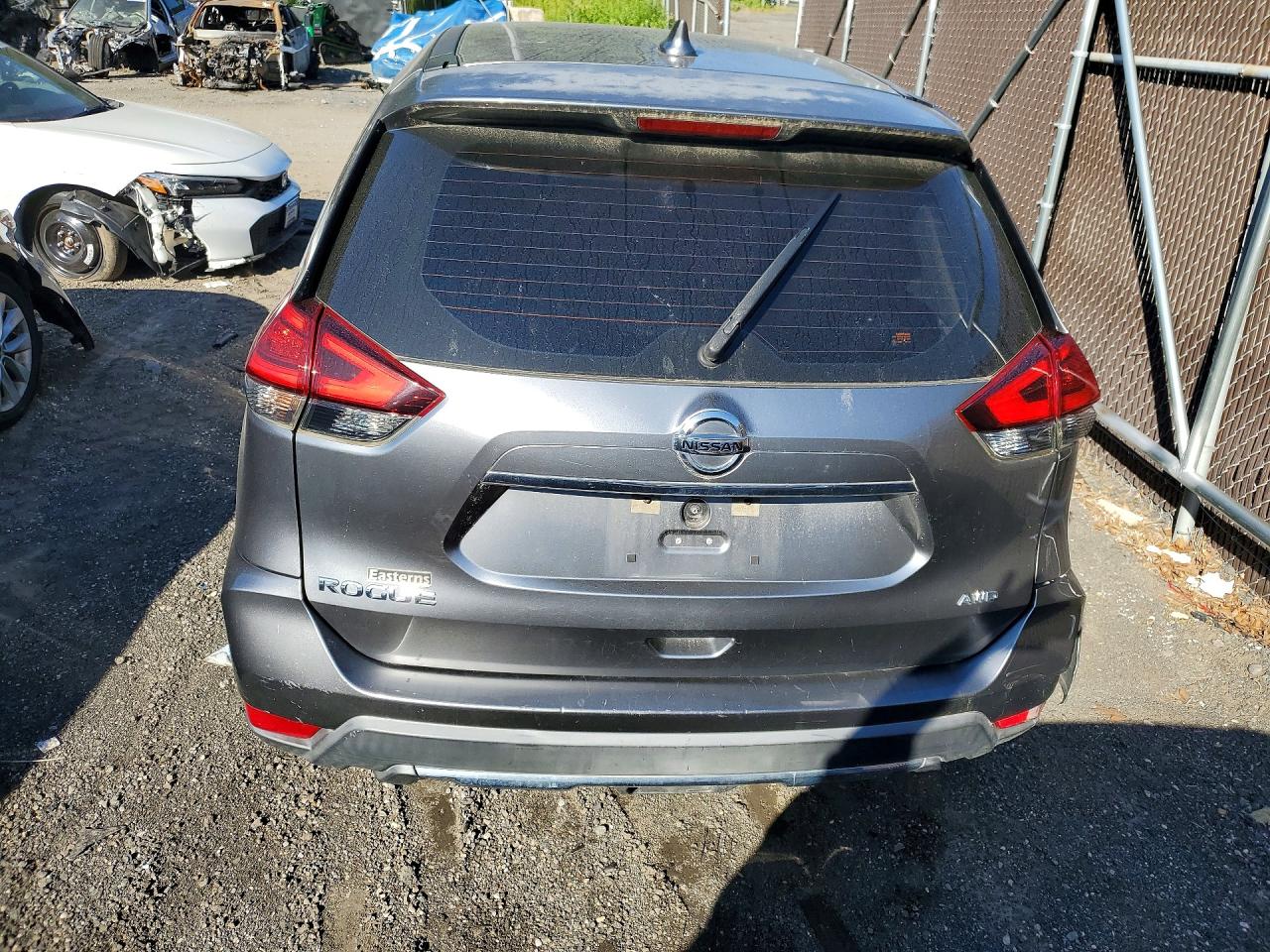 2017 Nissan Rogue S Gray vin: KNMAT2MV1HP514388