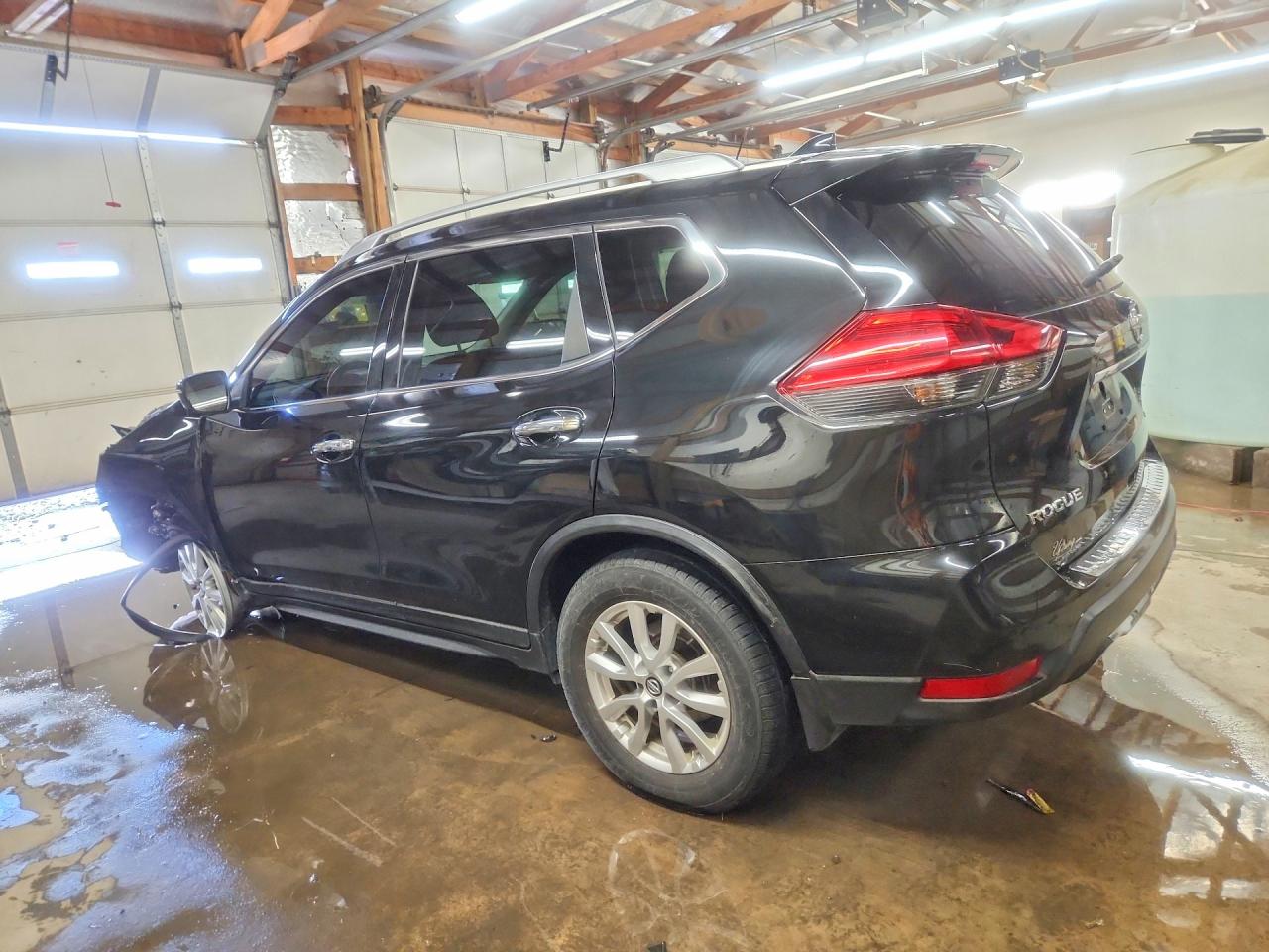 2017 Nissan Rogue Sv Черный vin: KNMAT2MV1HP533992