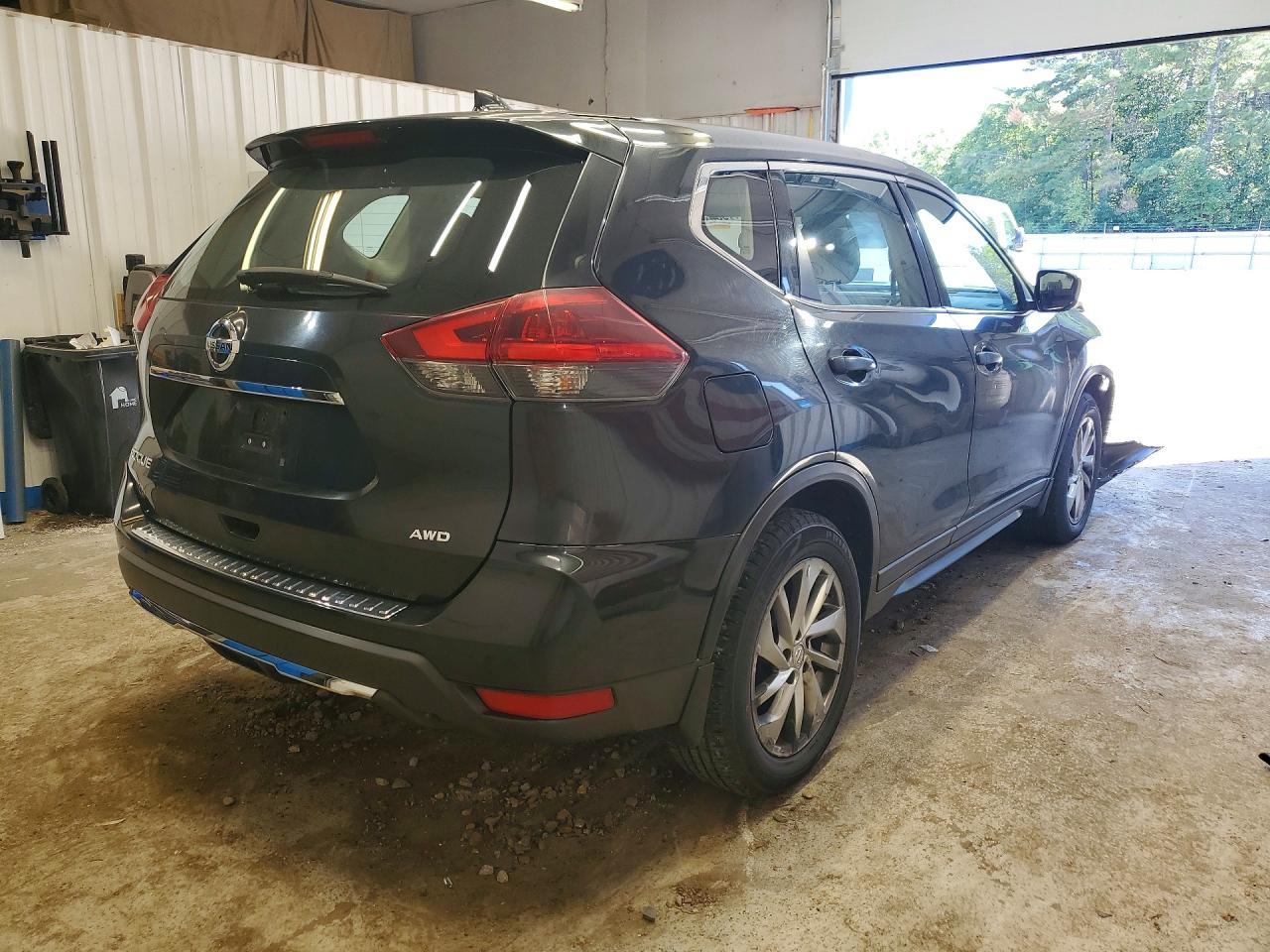 2018 Nissan Rogue S Black vin: KNMAT2MV1JP549339