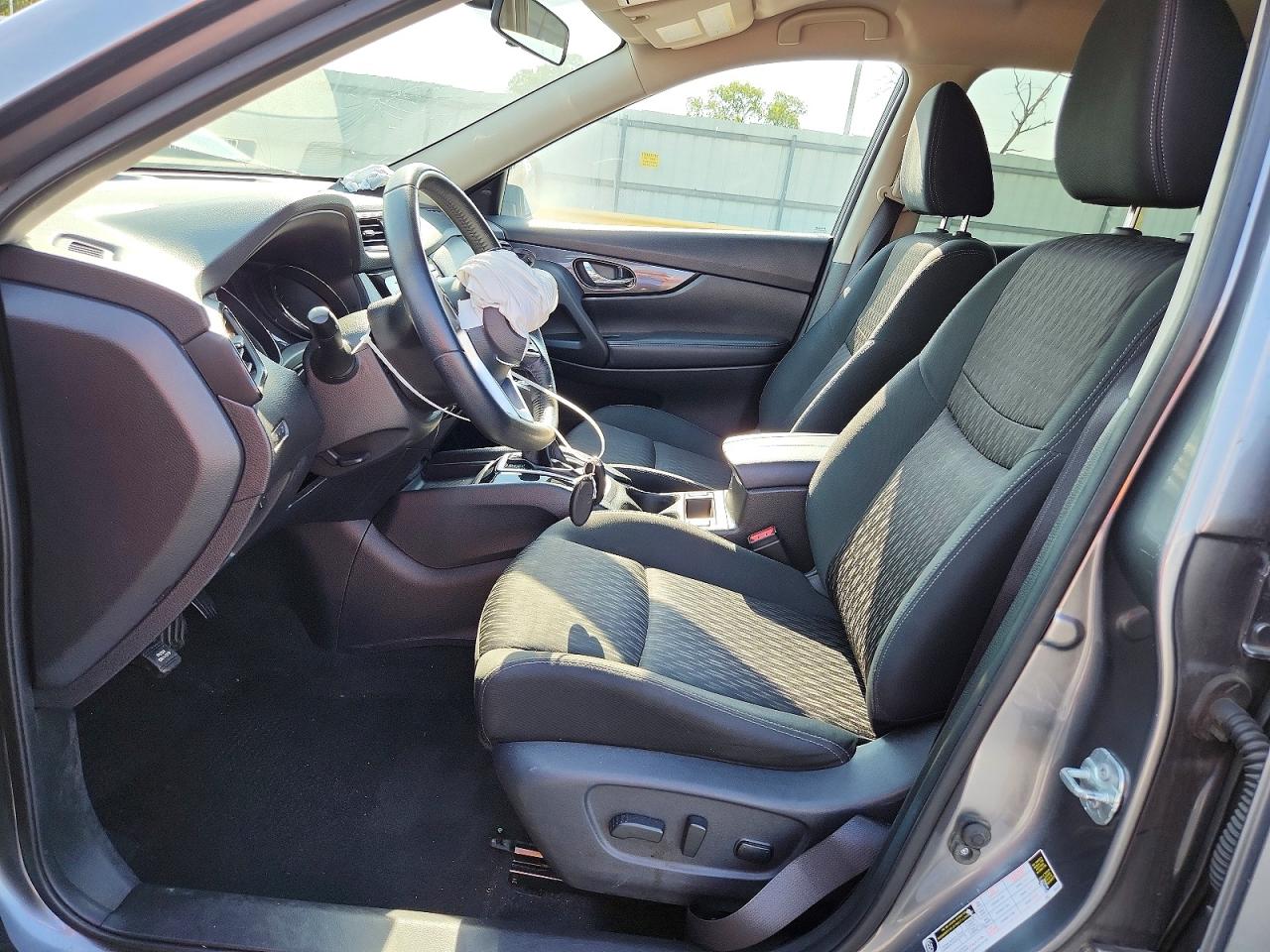 2018 Nissan Rogue Sv Gray vin: KNMAT2MV1JP603321