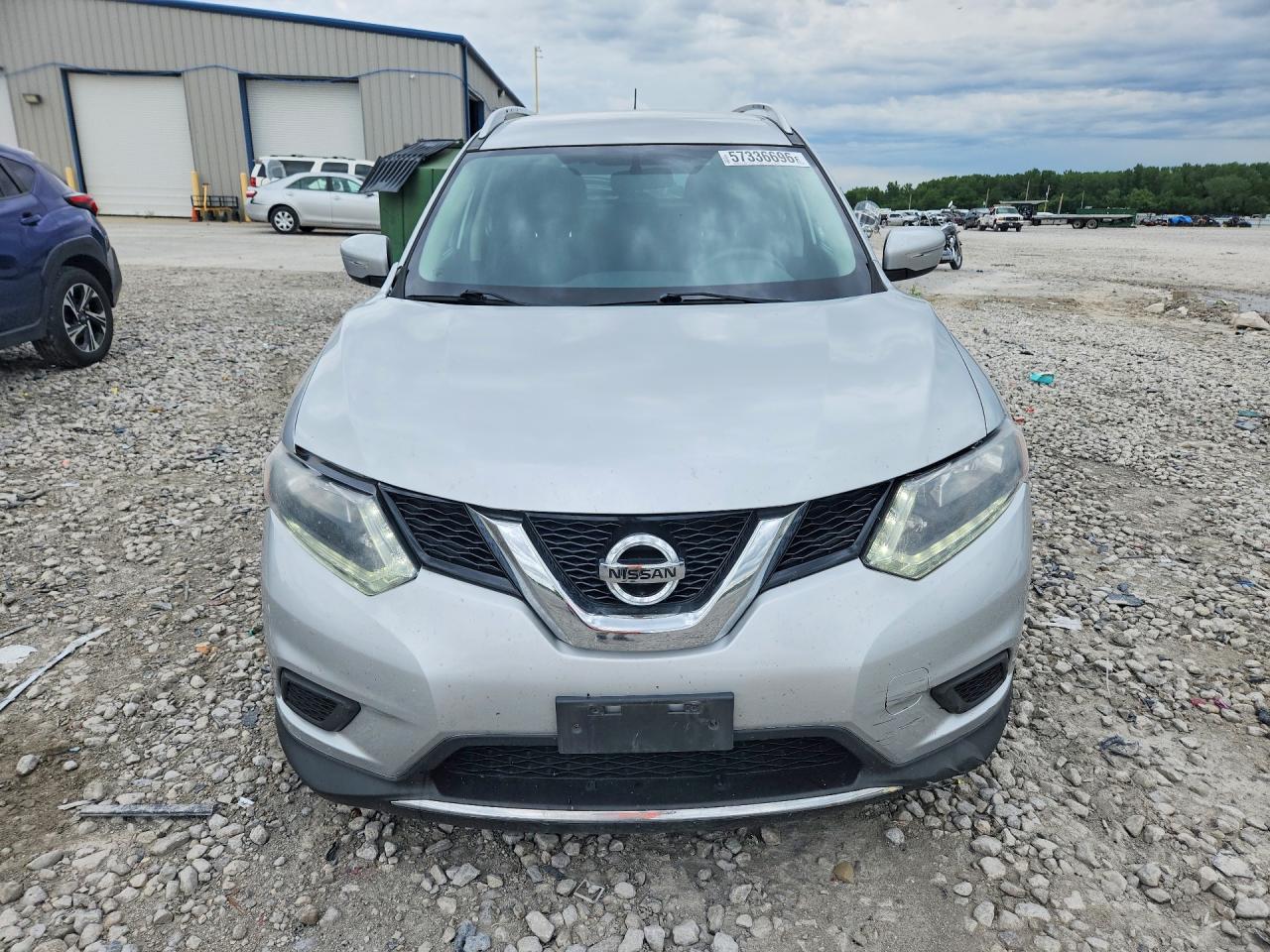 2015 Nissan Rogue Sv Silver vin: KNMAT2MV2FP502943