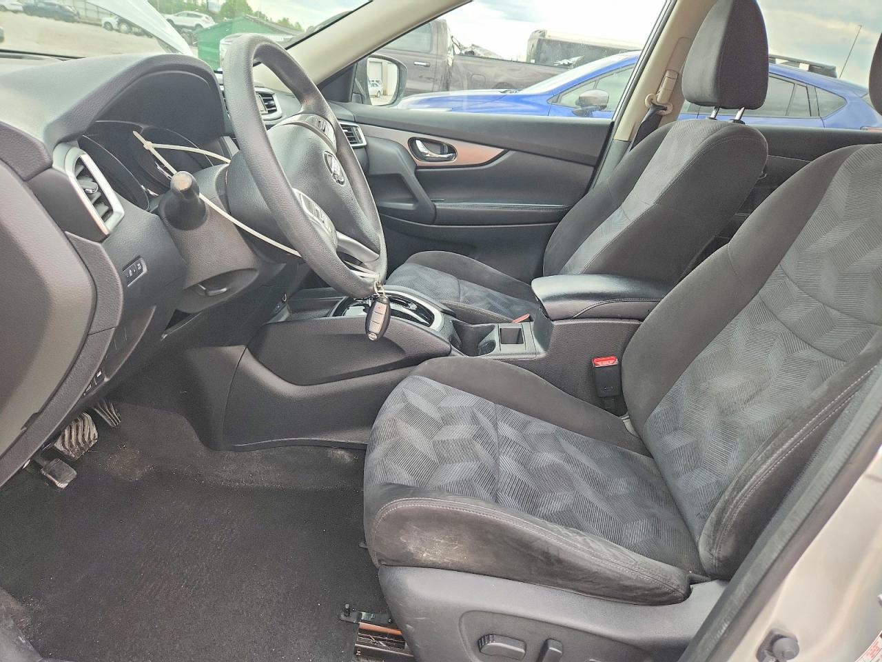 2015 Nissan Rogue Sv Silver vin: KNMAT2MV2FP502943