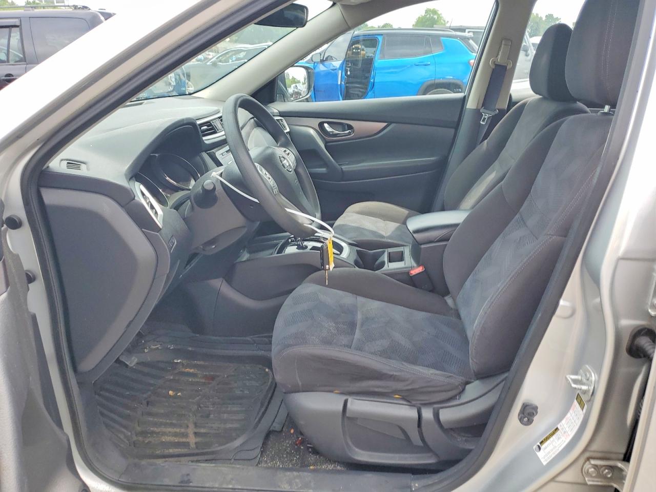 2015 Nissan Rogue S Silver vin: KNMAT2MV2FP504045