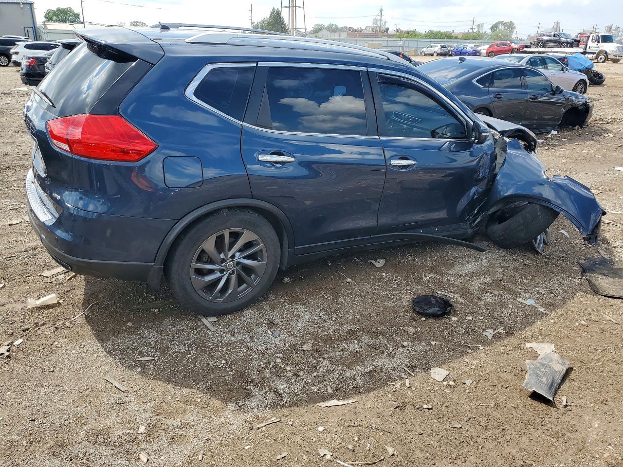 2015 Nissan Rogue S Синий vin: KNMAT2MV2FP514588