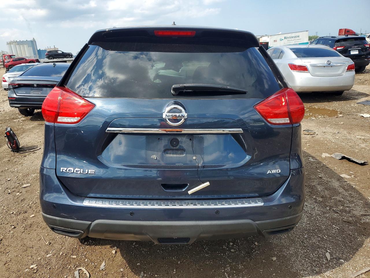 2015 Nissan Rogue S Синий vin: KNMAT2MV2FP514588