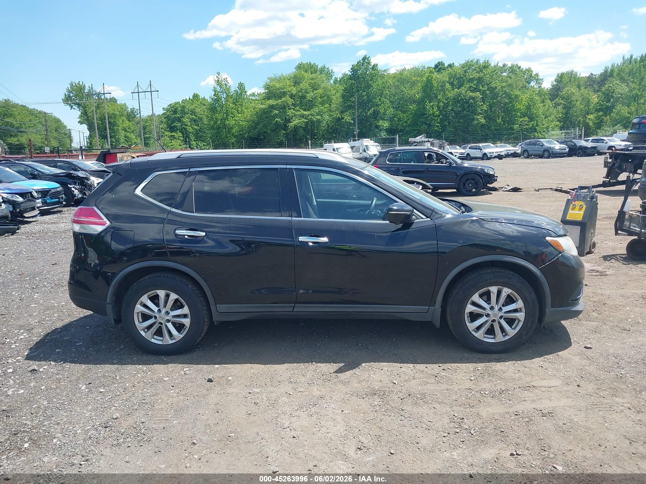 2015 Nissan Rogue Sv Black vin: KNMAT2MV2FP525302