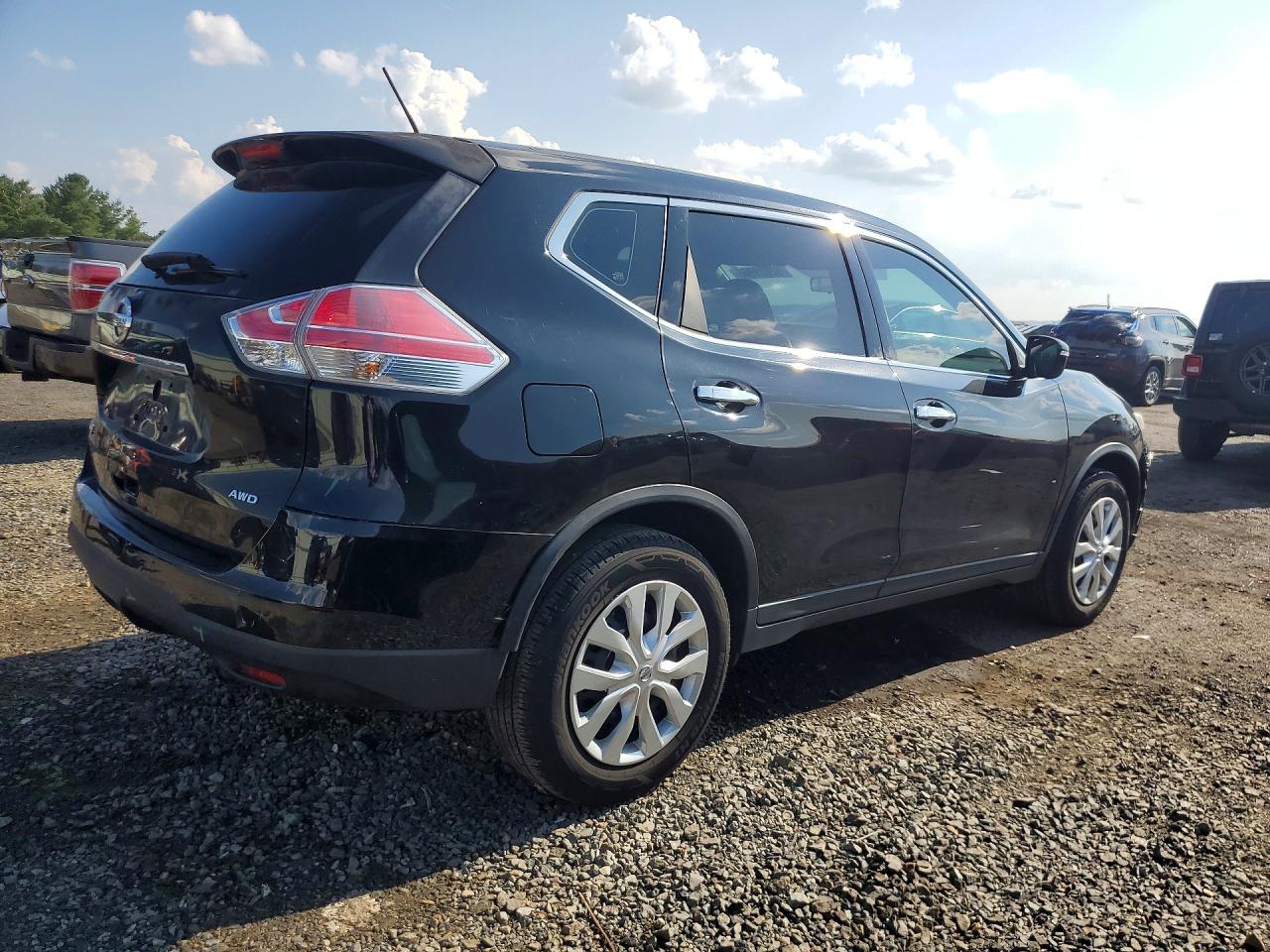 2015 Nissan Rogue S Черный vin: KNMAT2MV2FP537868