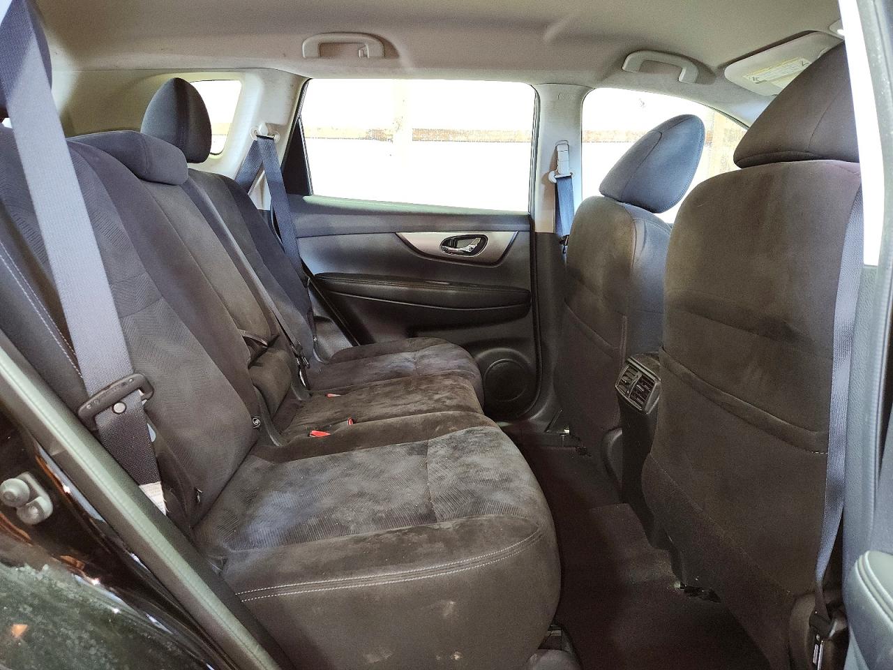 2015 Nissan Rogue S Black vin: KNMAT2MV2FP537921