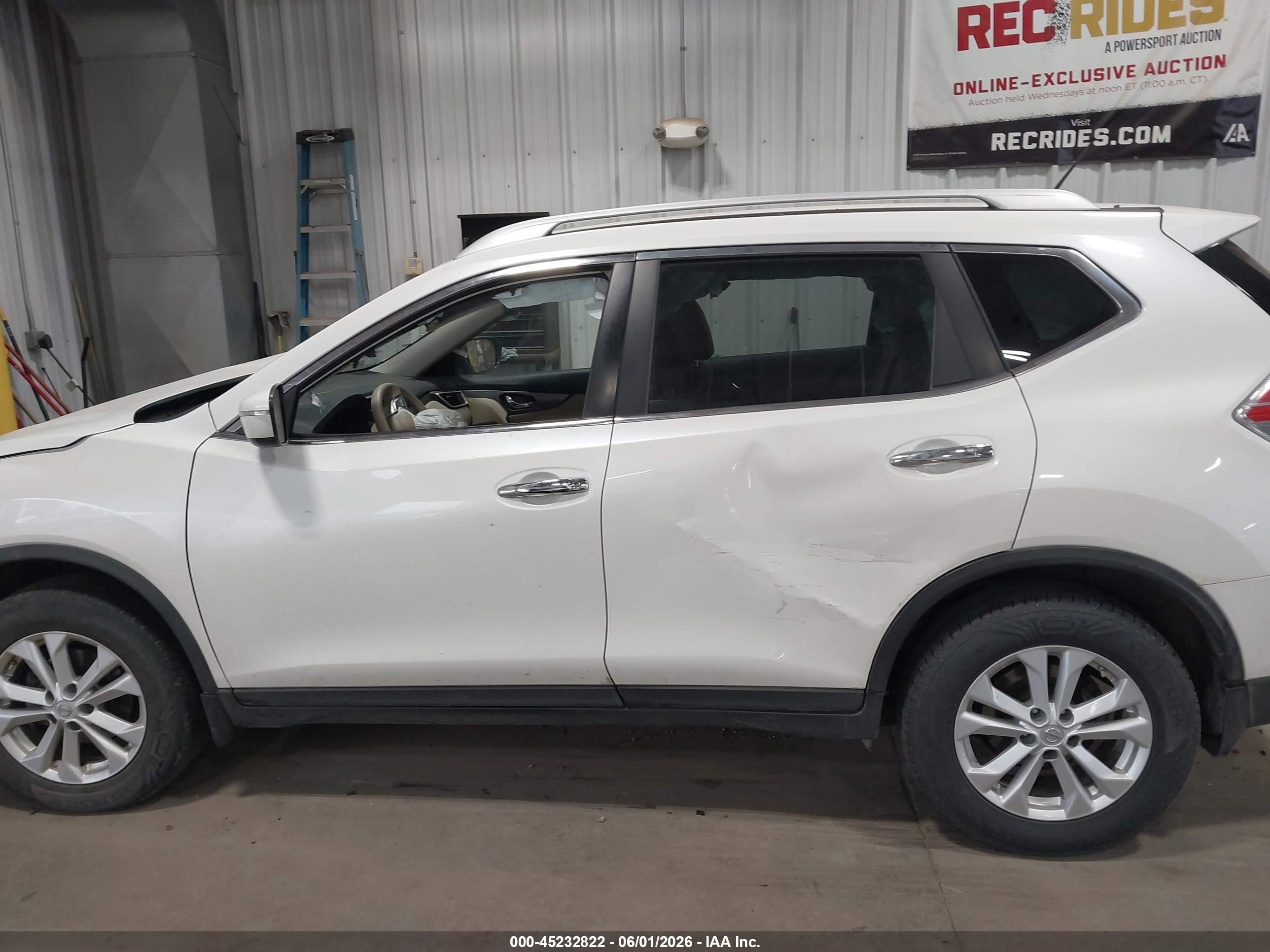 2015 Nissan Rogue Sv White vin: KNMAT2MV2FP539913