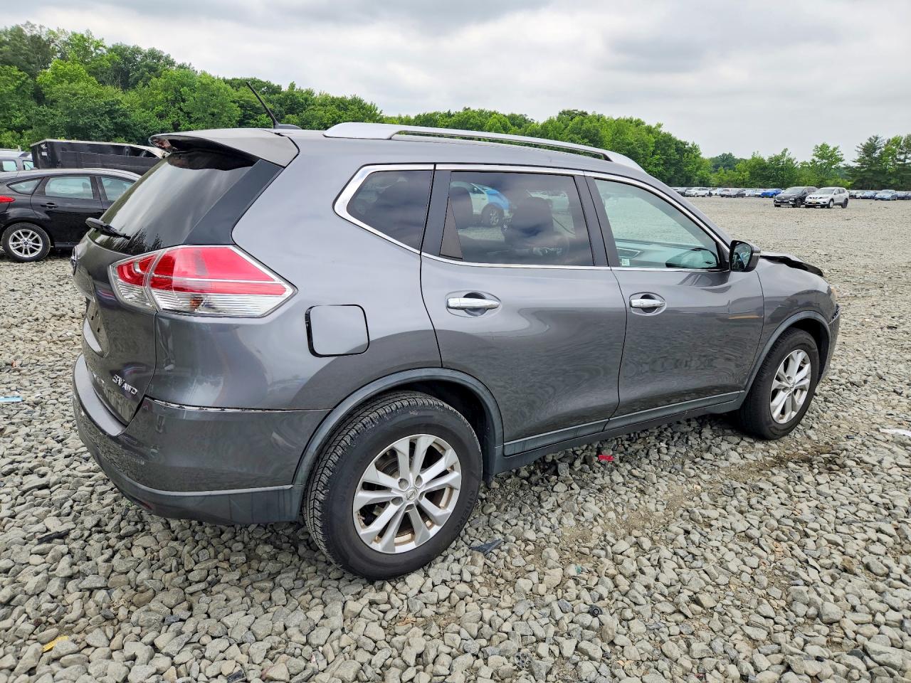 2015 Nissan Rogue Sv White vin: KNMAT2MV2FP545355