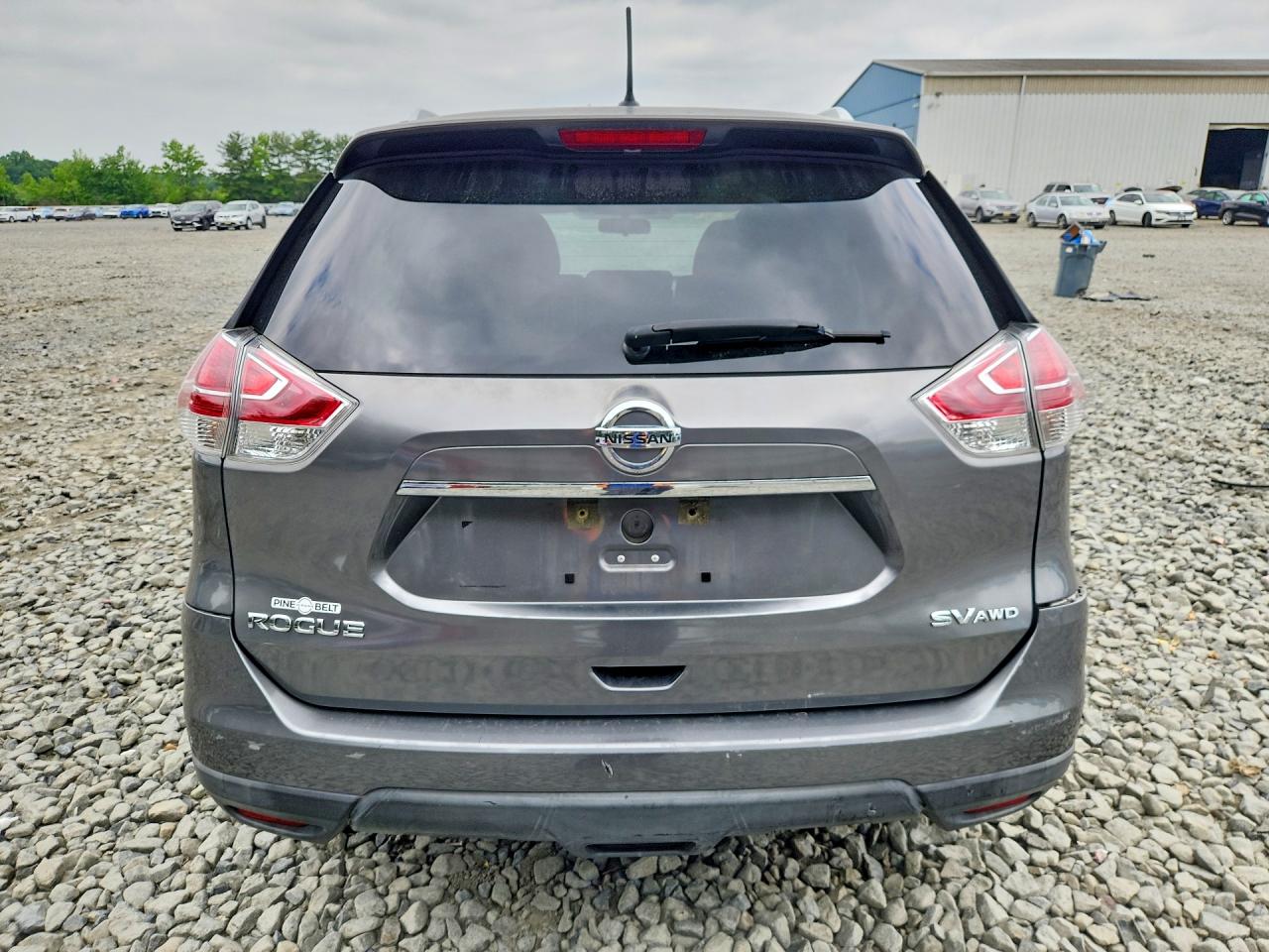 2015 Nissan Rogue Sv White vin: KNMAT2MV2FP545355
