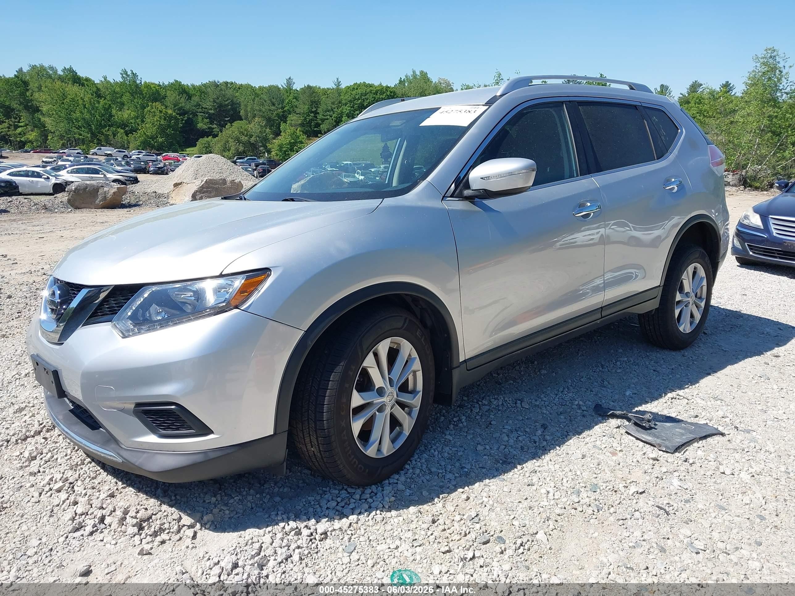 2015 Nissan Rogue Sv Silver vin: KNMAT2MV2FP563483