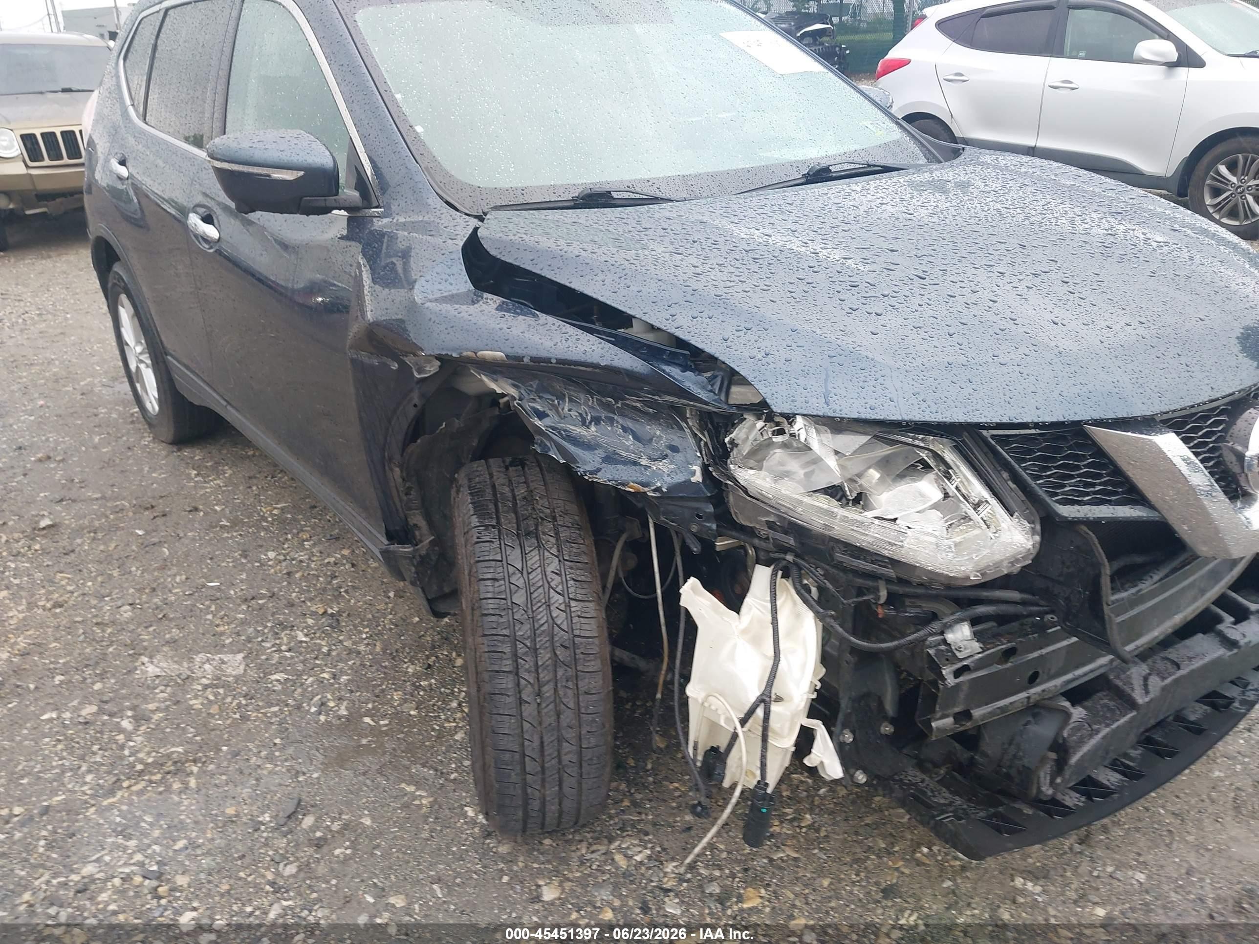 2015 Nissan Rogue Sv Blue vin: KNMAT2MV2FP575651