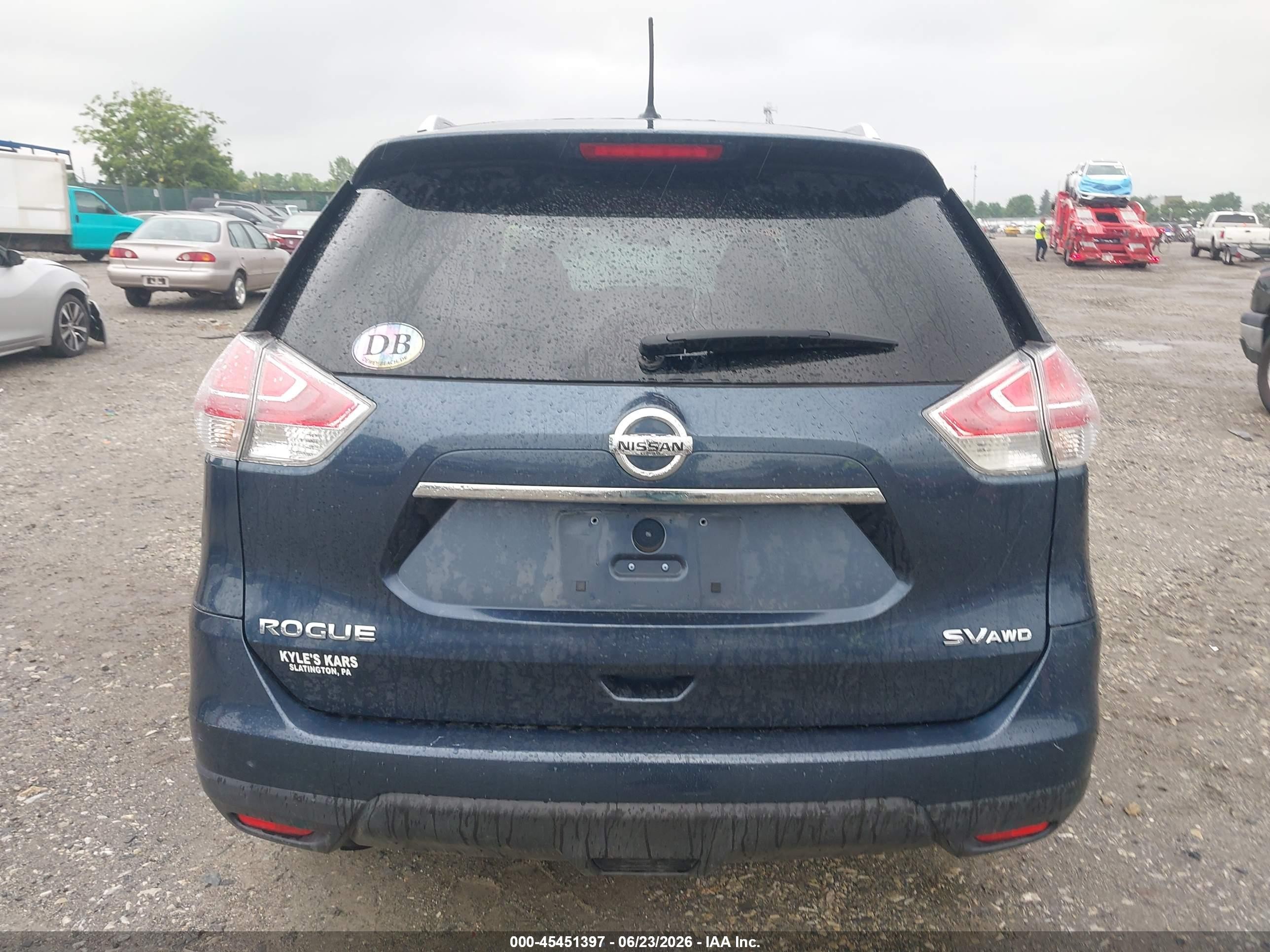2015 Nissan Rogue Sv Blue vin: KNMAT2MV2FP575651
