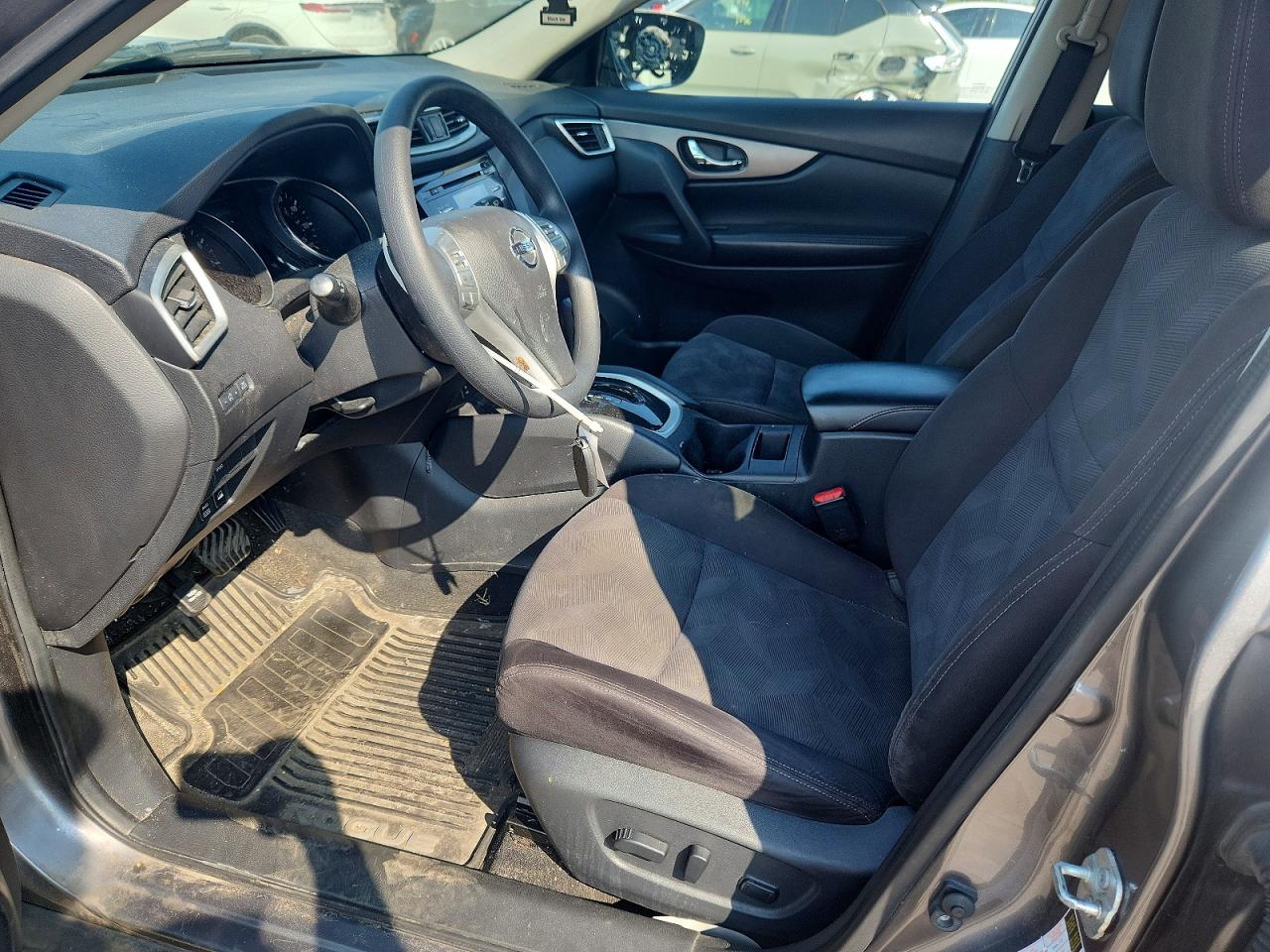 2016 Nissan Rogue Sv Серебряный vin: KNMAT2MV2GP601182