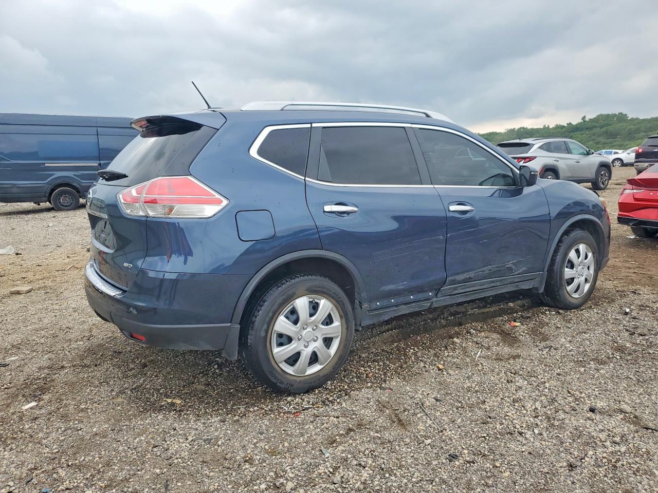 2016 Nissan Rogue S Blue vin: KNMAT2MV2GP617592