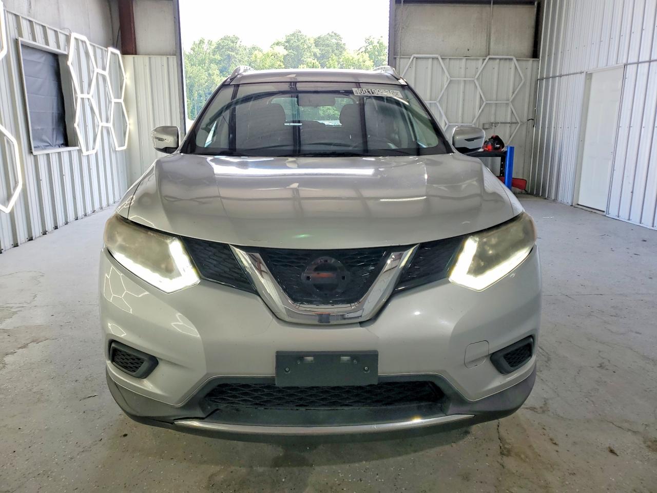 2016 Nissan Rogue Sv Silver vin: KNMAT2MV2GP631086