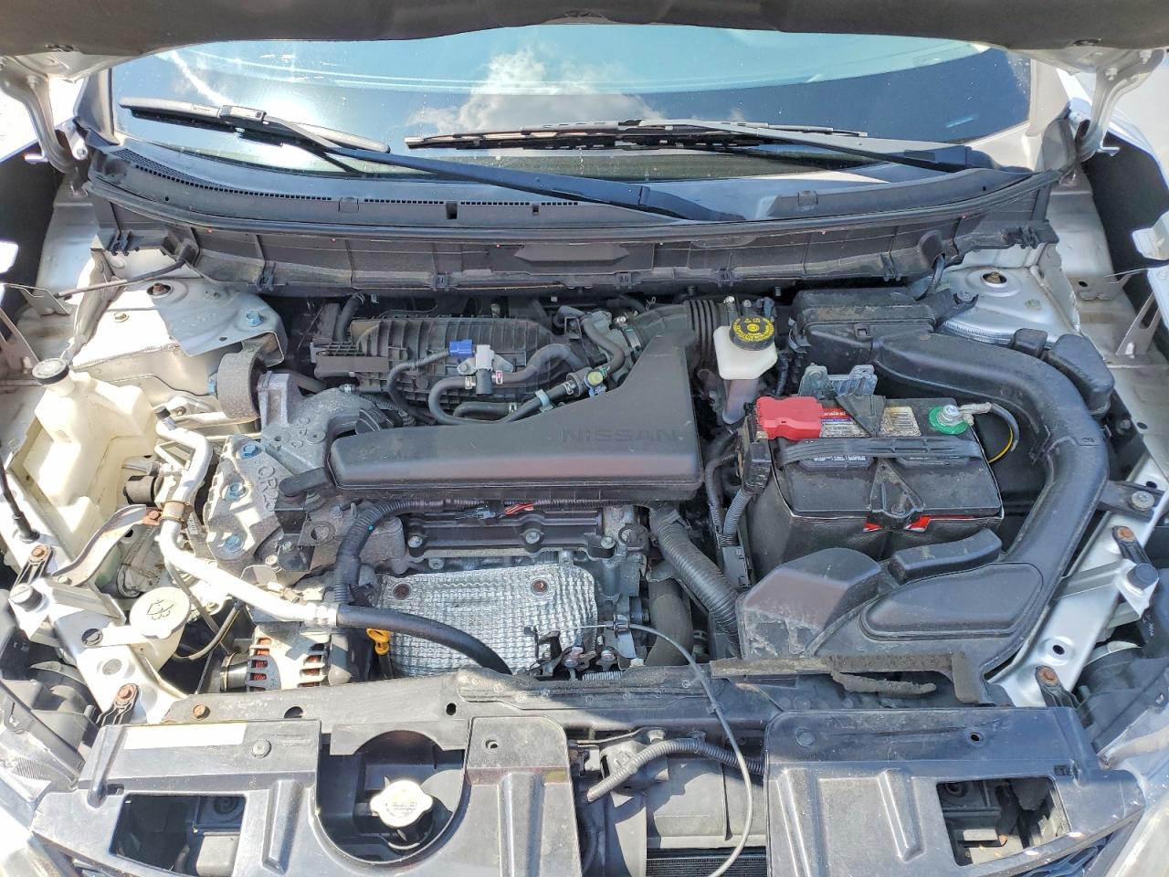 2016 Nissan Rogue Sv Silver vin: KNMAT2MV2GP631086