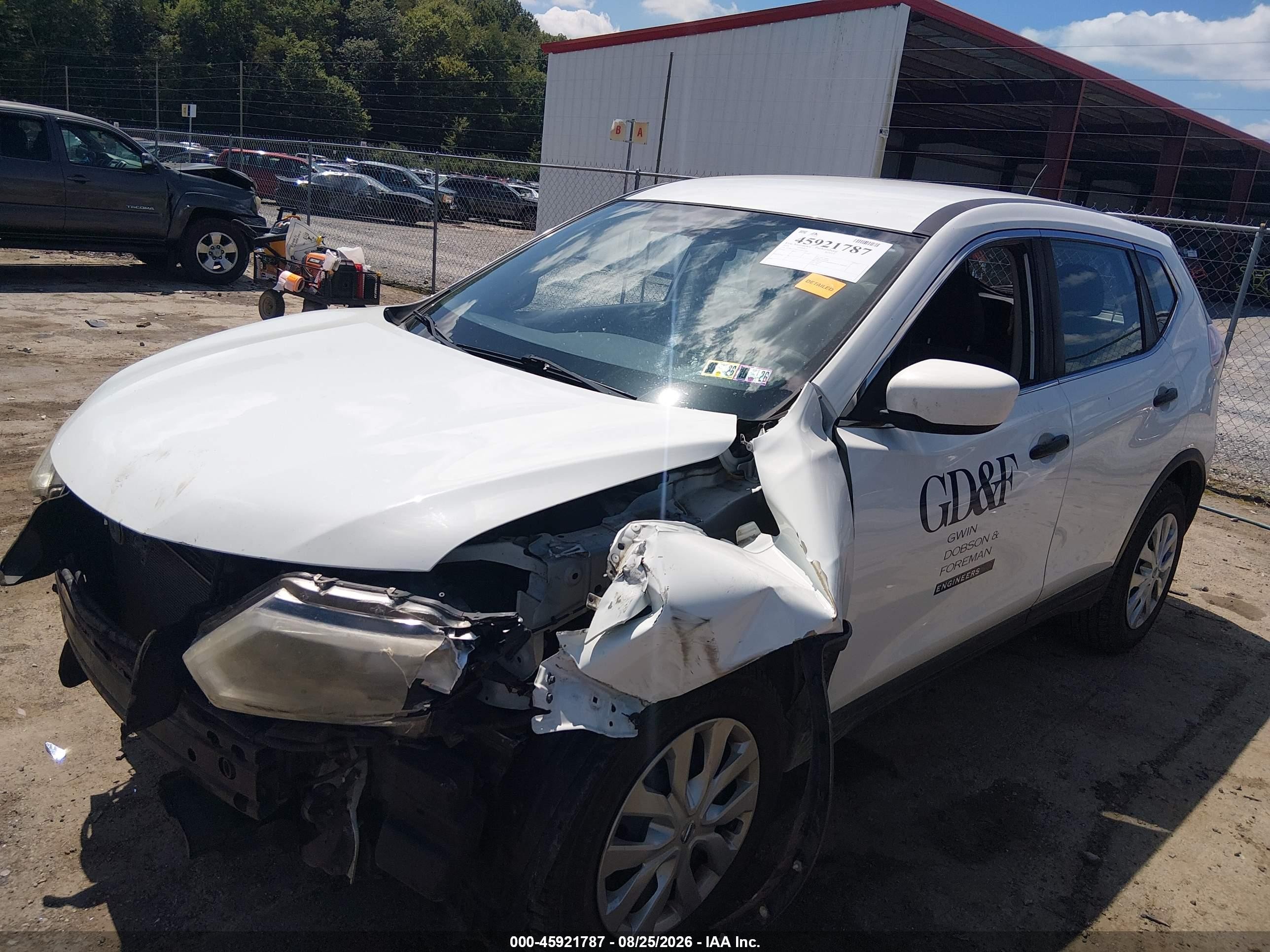 2016 Nissan Rogue S White vin: KNMAT2MV2GP635400