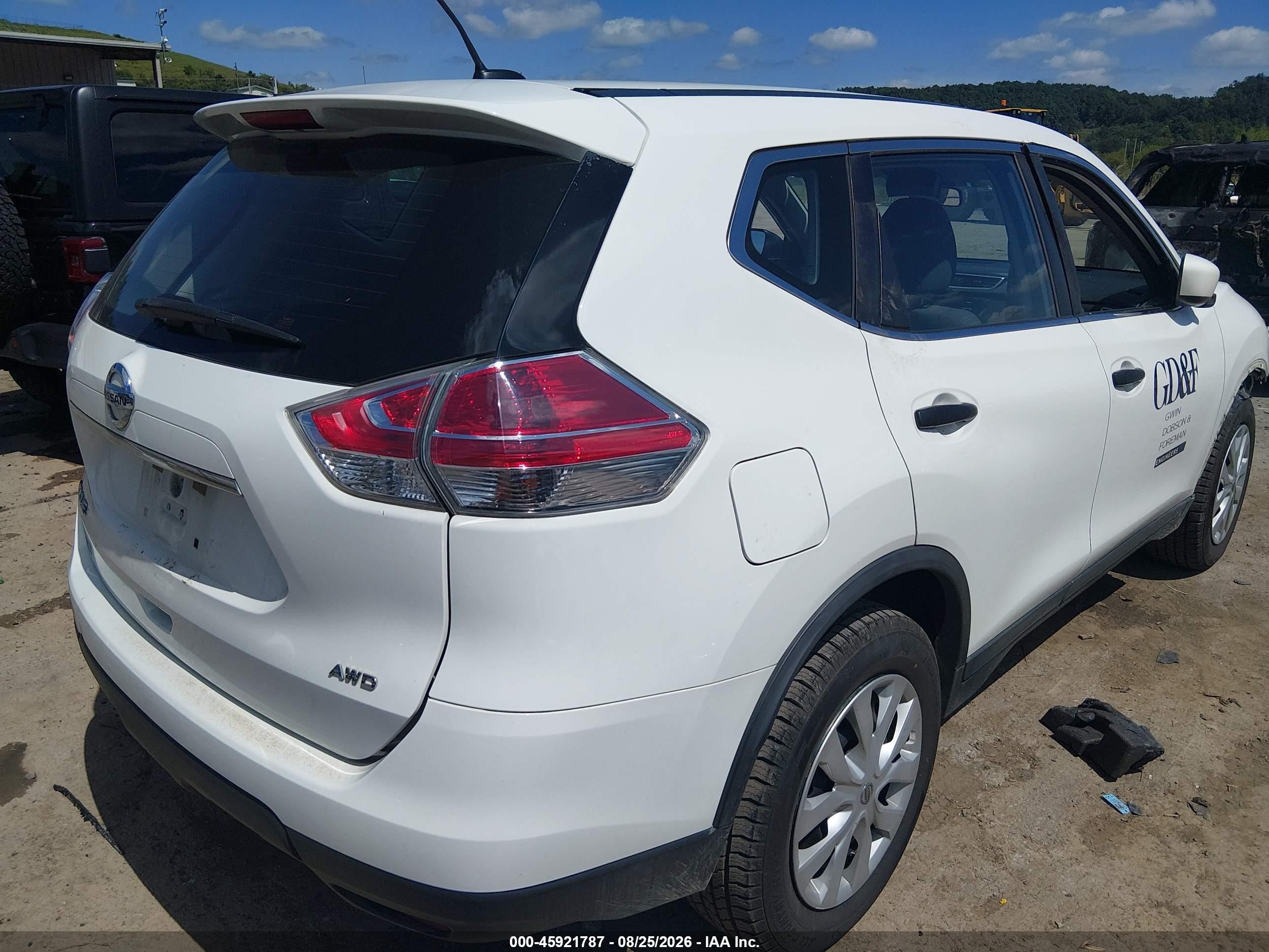2016 Nissan Rogue S White vin: KNMAT2MV2GP635400