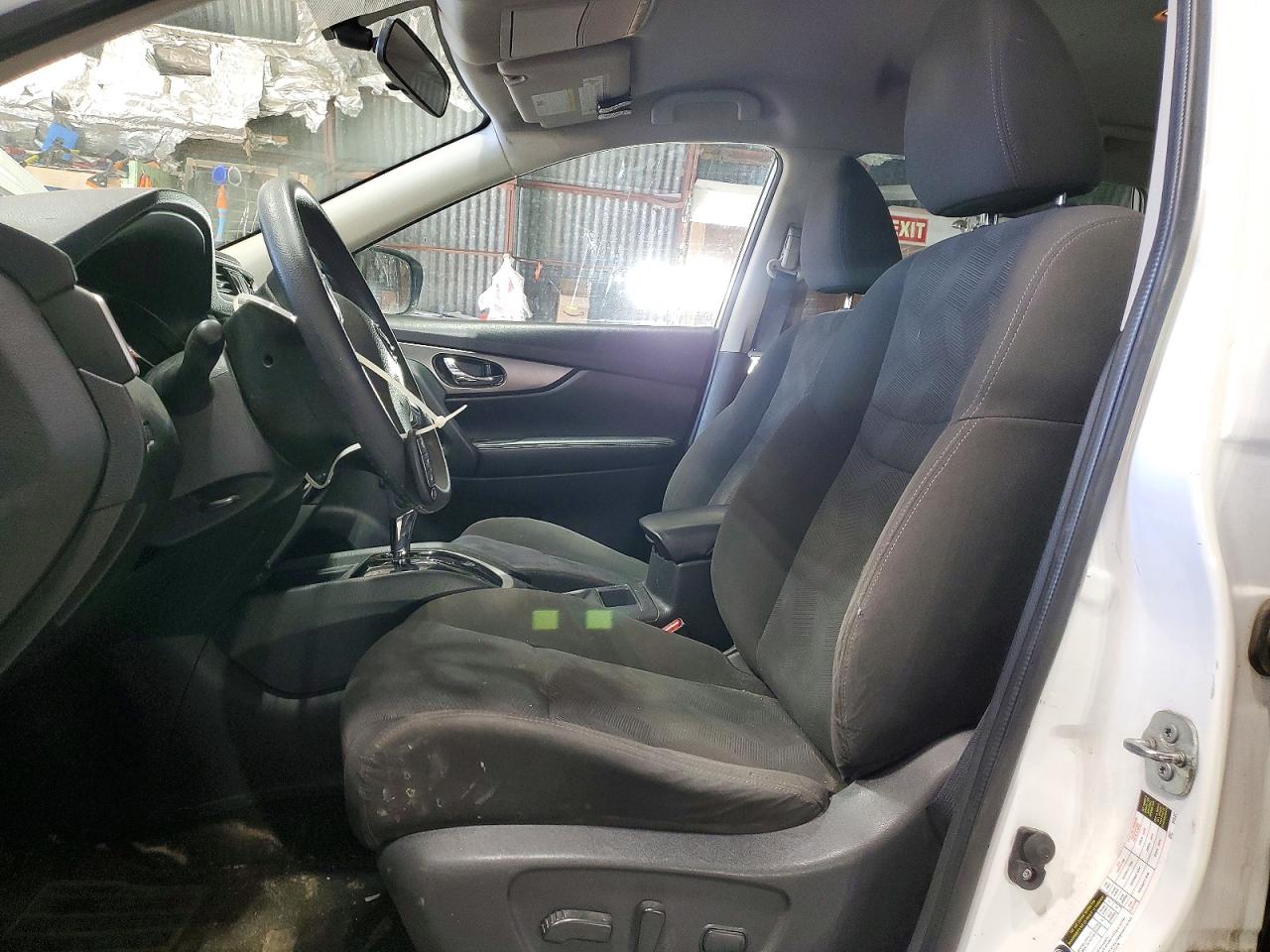 2016 Nissan Rogue Sv White vin: KNMAT2MV2GP673256