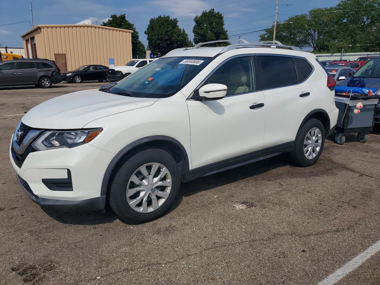 2017 Nissan Rogue S White vin: KNMAT2MV2HP512357