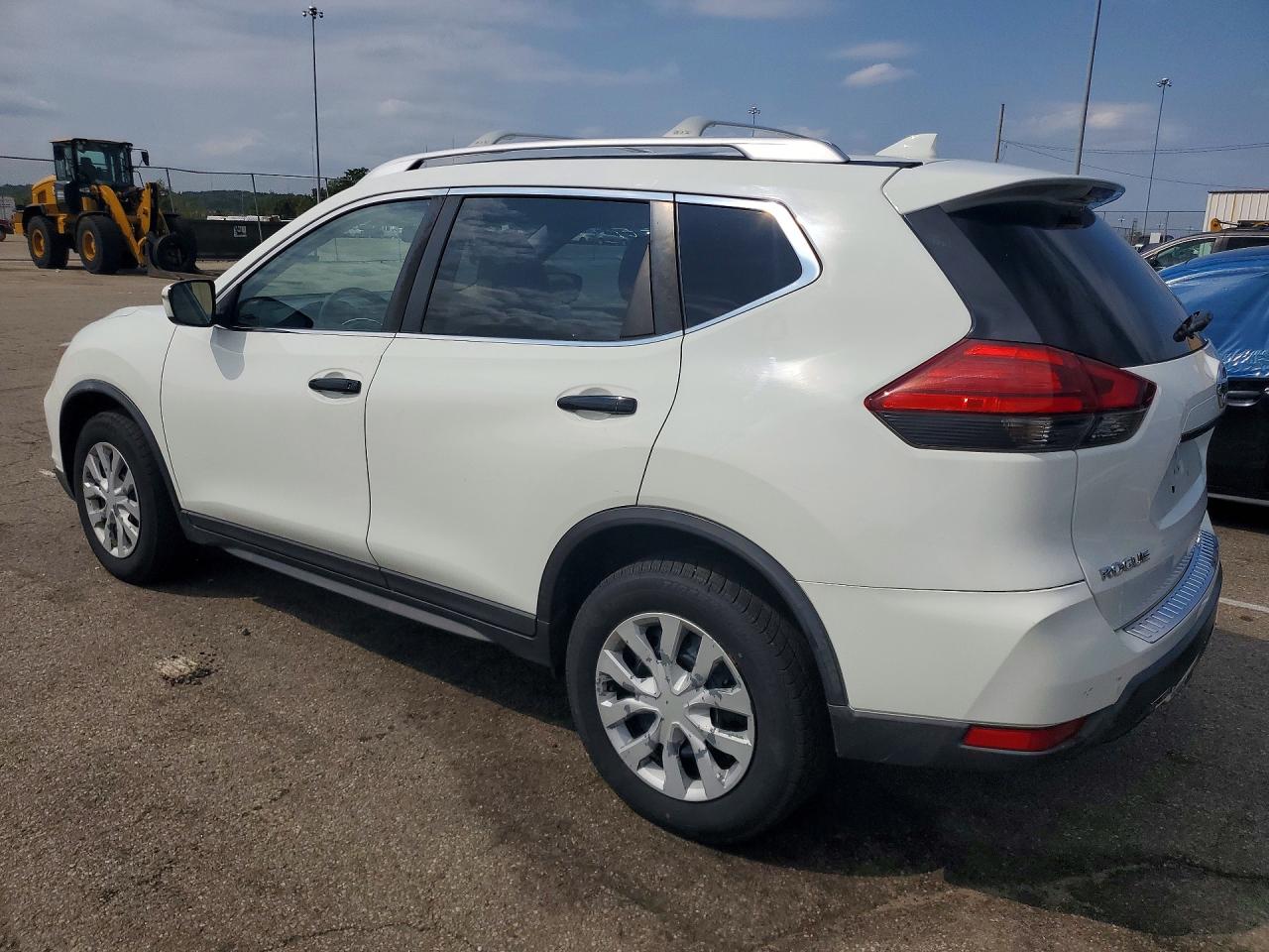2017 Nissan Rogue S White vin: KNMAT2MV2HP512357