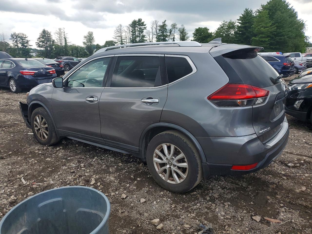 2018 Nissan Rogue S Gray vin: KNMAT2MV2JP608592