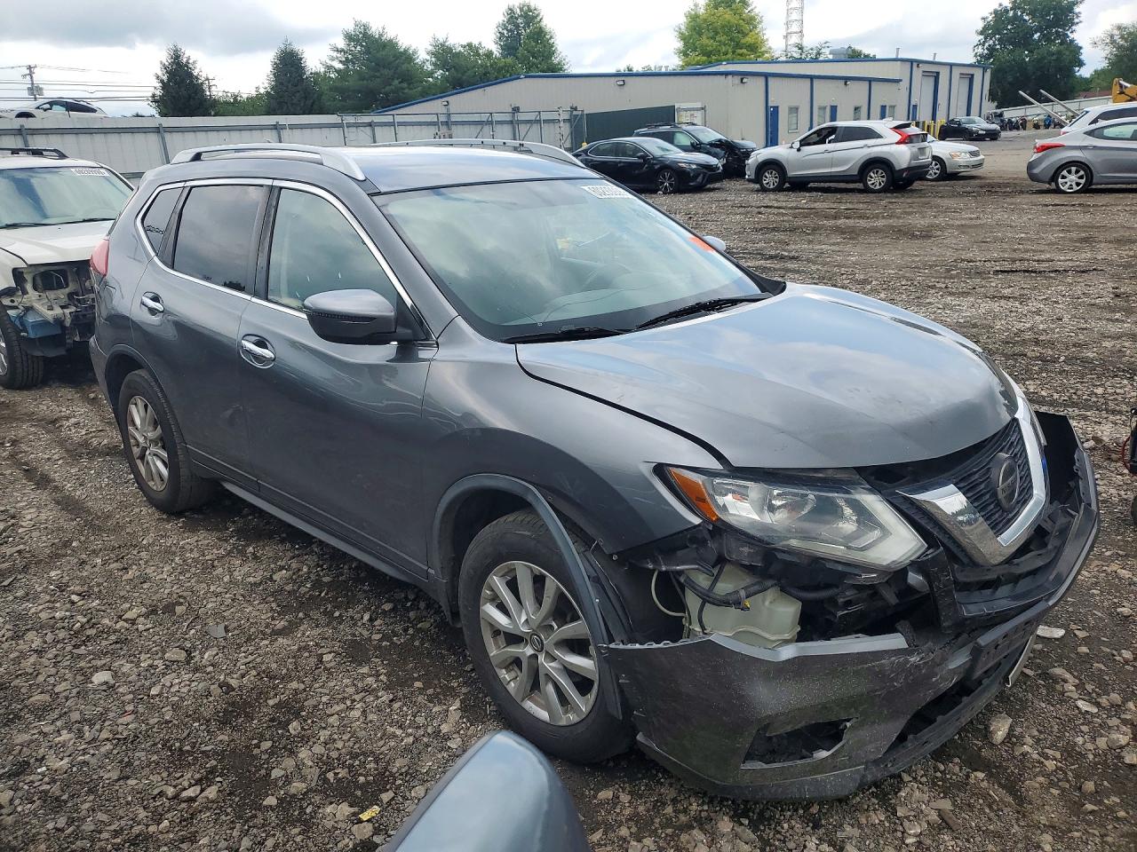 2018 Nissan Rogue S Gray vin: KNMAT2MV2JP608592