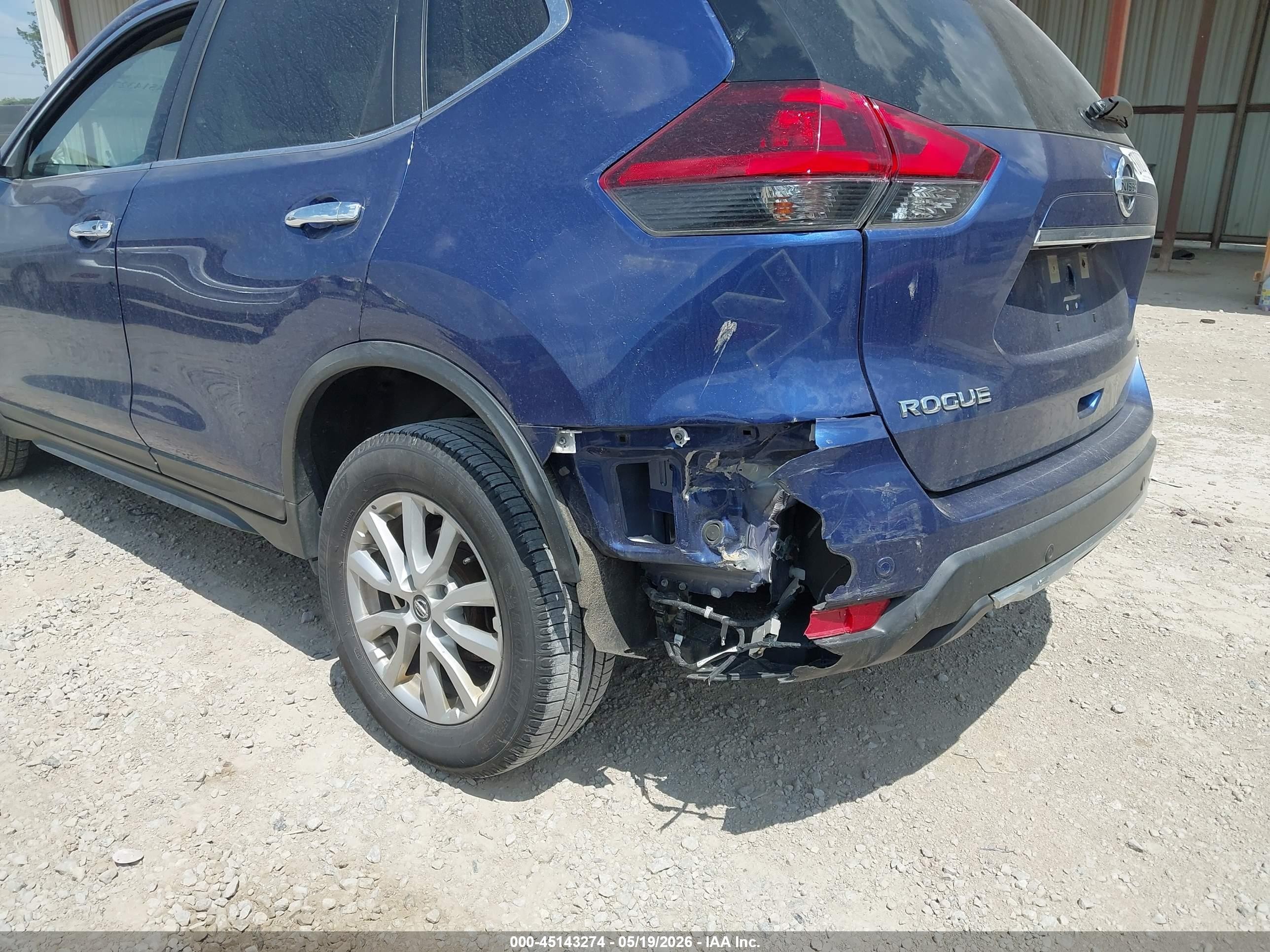 2019 Nissan Rogue Sv Blue vin: KNMAT2MV2KP509854
