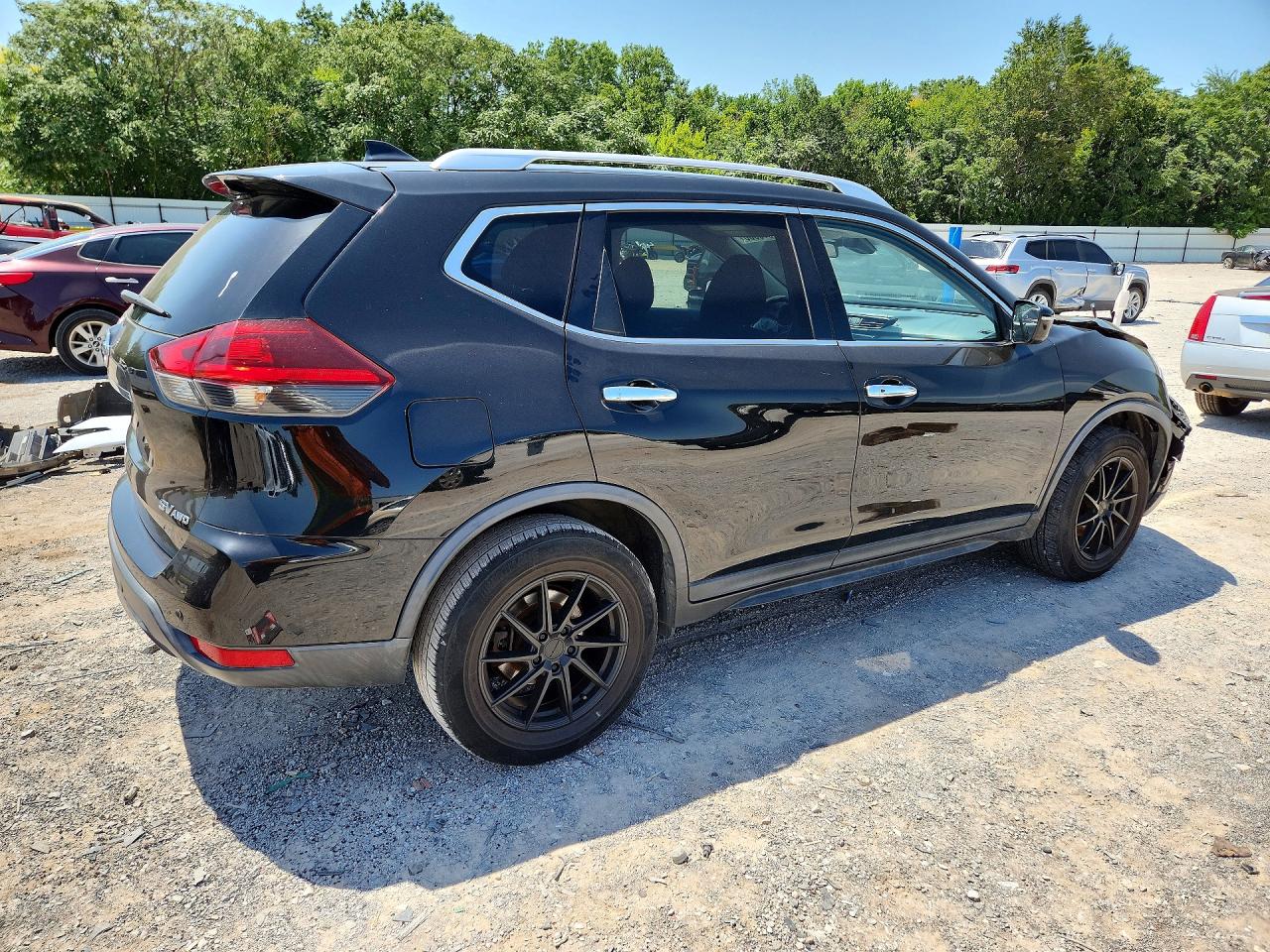 2019 Nissan Rogue Black vin: KNMAT2MV2KP519672