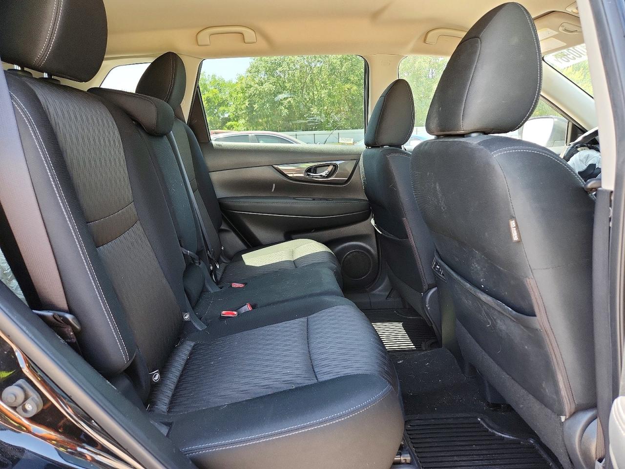 2019 Nissan Rogue Black vin: KNMAT2MV2KP519672