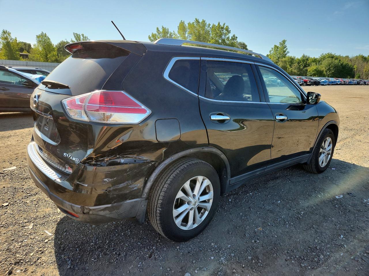 2015 Nissan Rogue Sv Green vin: KNMAT2MV3FP504345